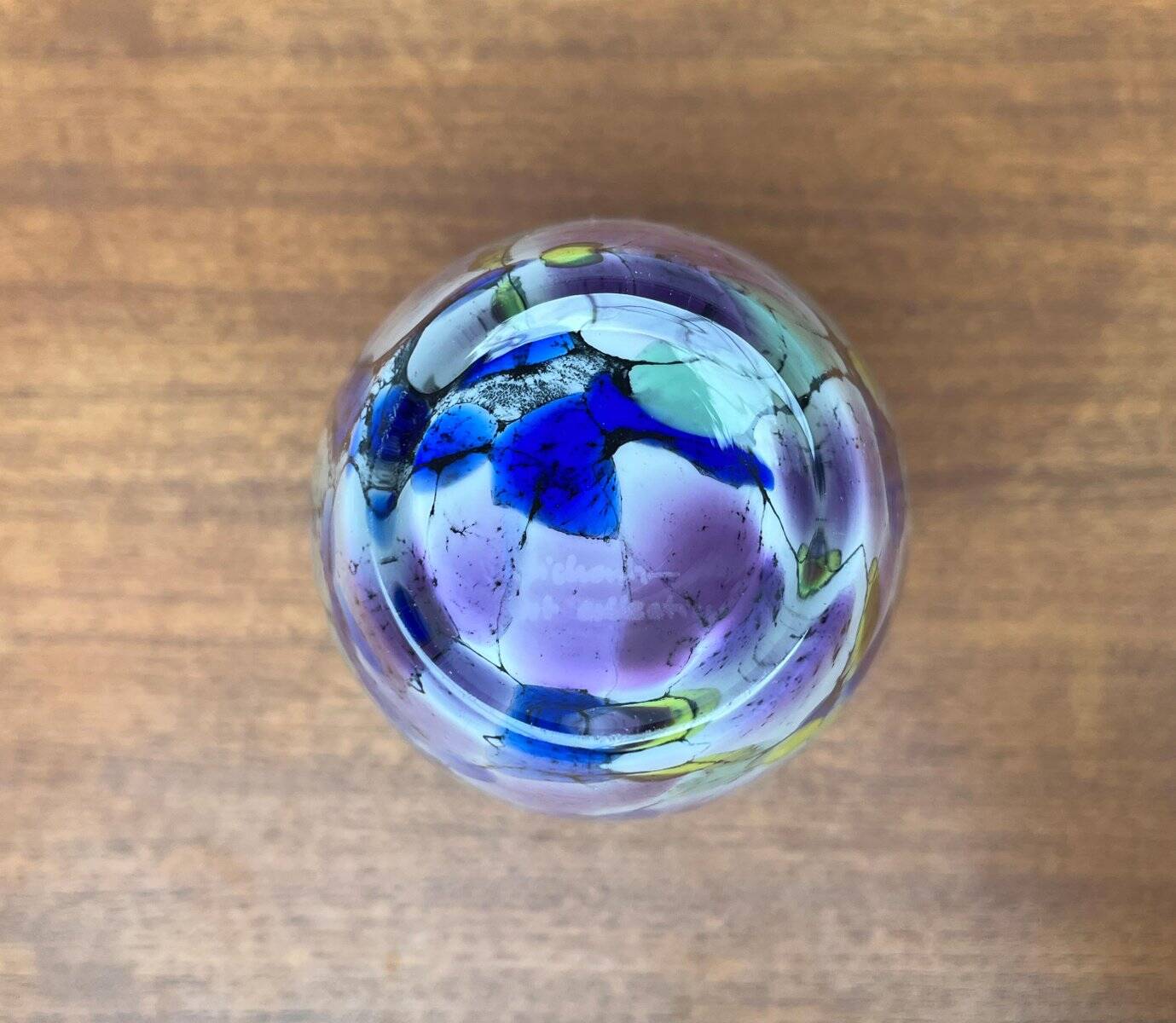 Postmodern glass vase by Hans Jürgen Richartz for the Richartz art collection, 1980s.