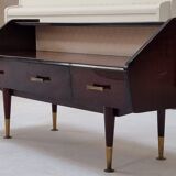 Buffet bas du milieu du siècle