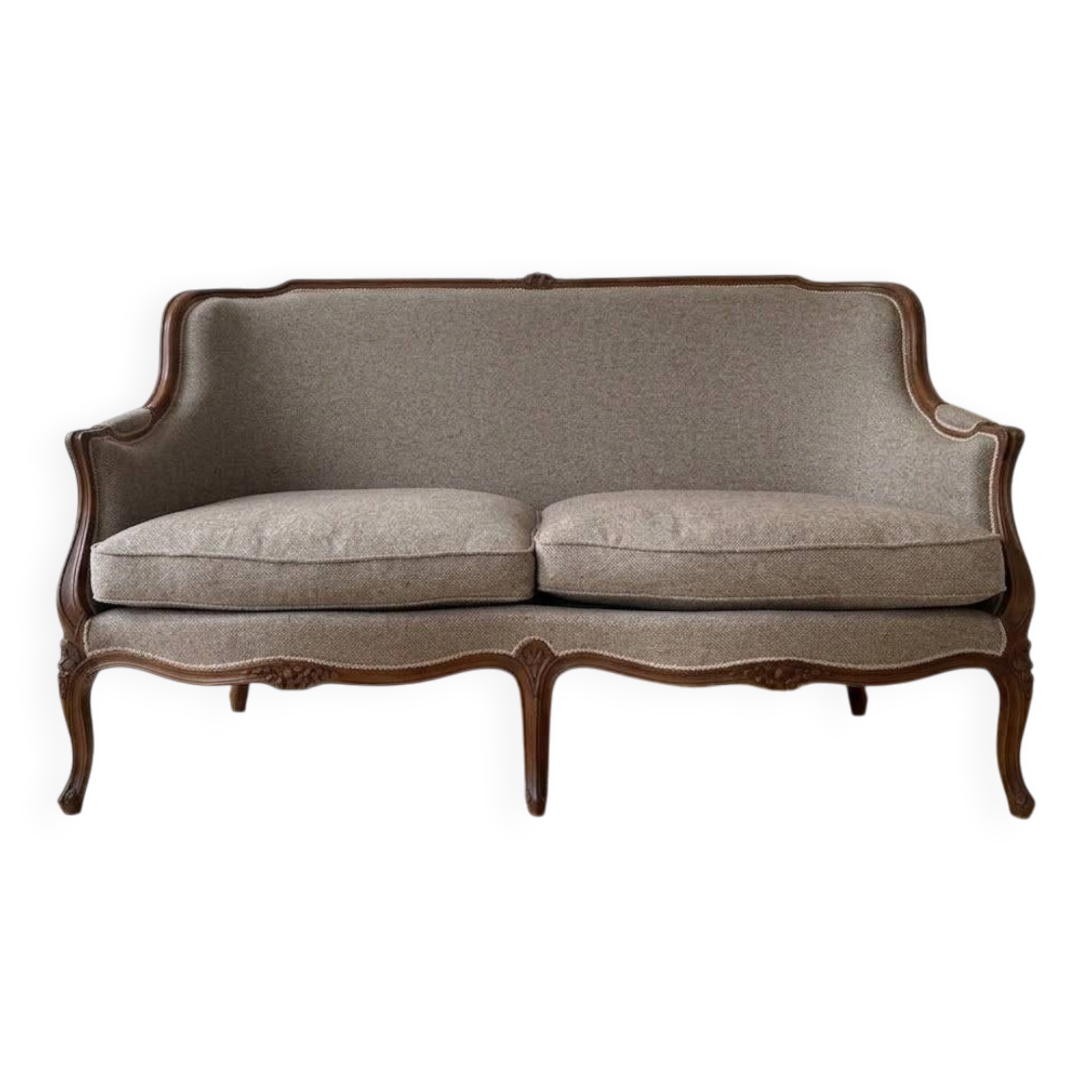 Classic living room set: 2/3-seater sofa in dark wood fabric.
