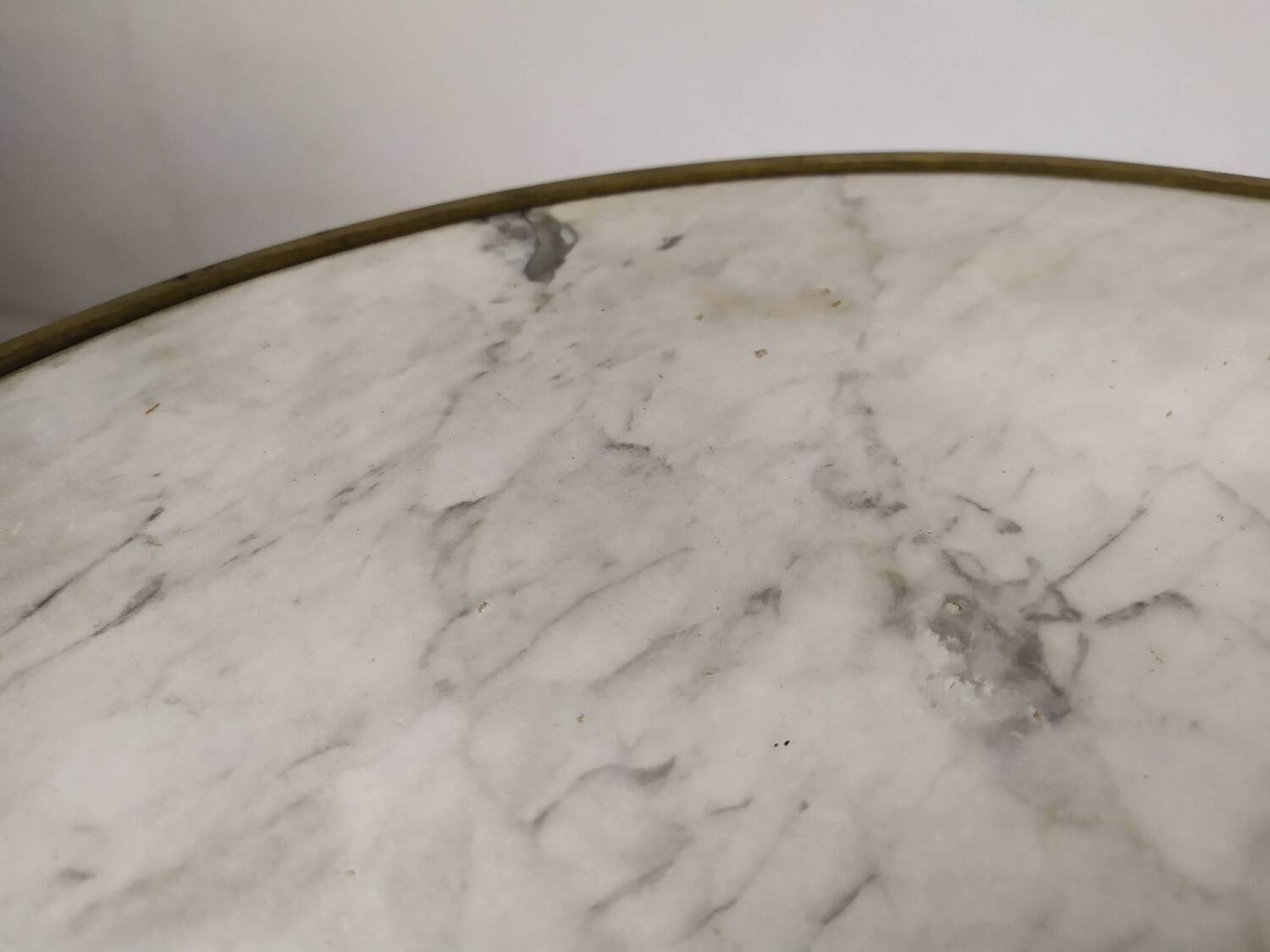 Marble bistro pedestal table