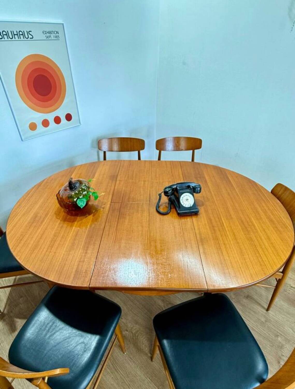 Table ronde avec ses rallonges