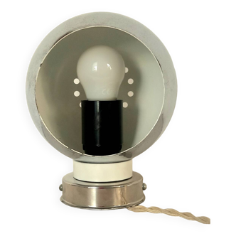 Applique murale globe oculaire