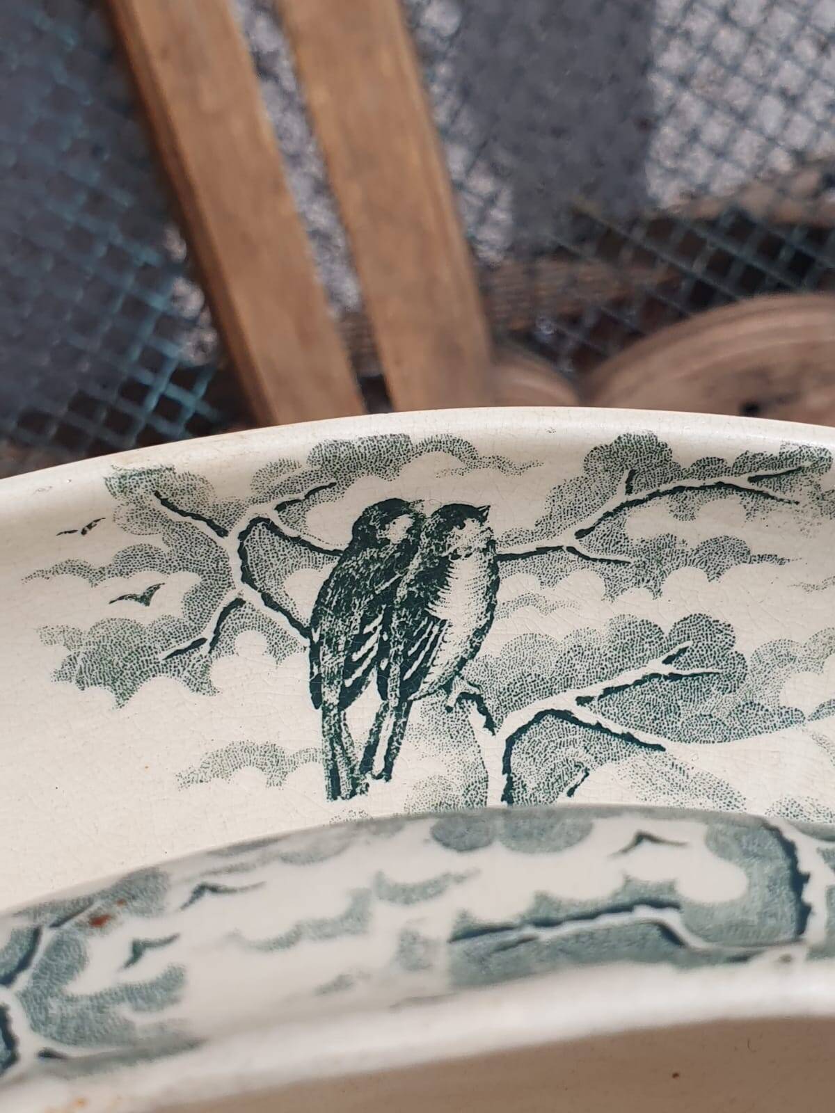 Snow gravy boat sarreguemines u& cie