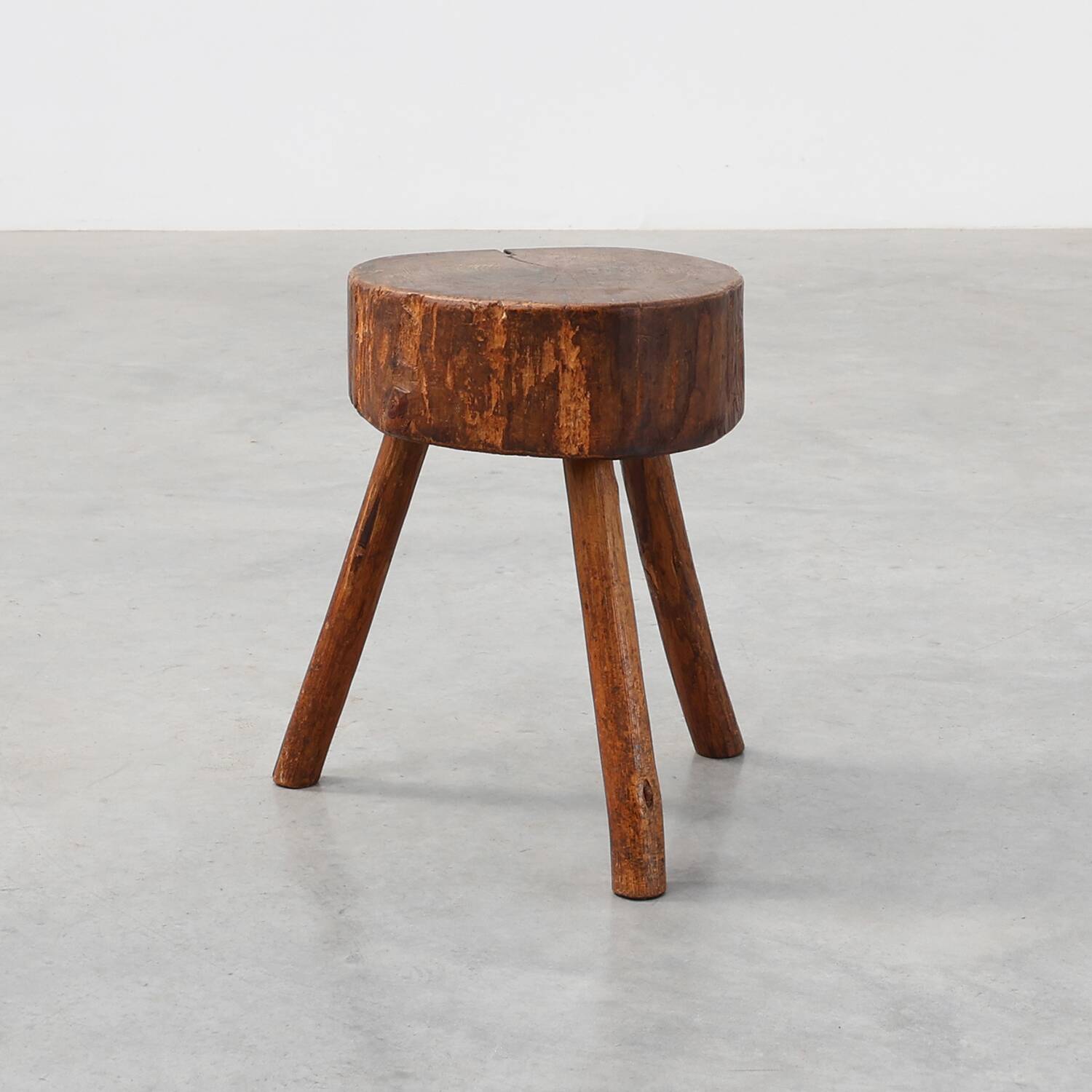 Rustic Oak Tripod Stool with Chunky Round Wooden Seat, France, circa 1920