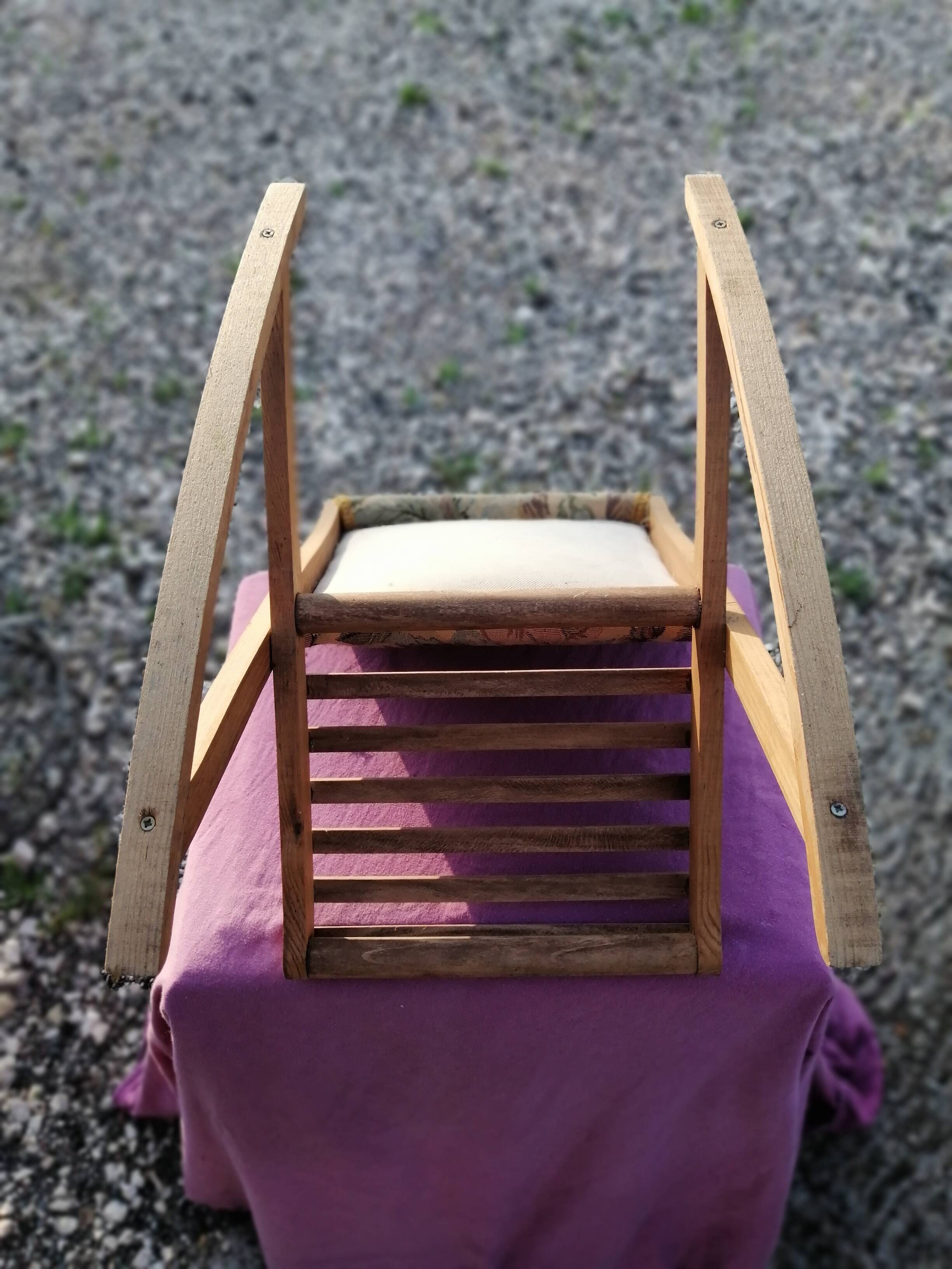 Vintage rocking foot rest