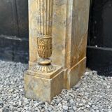 Cheminée de style Louis XVI en marbre jaune de Sienne et bronzes