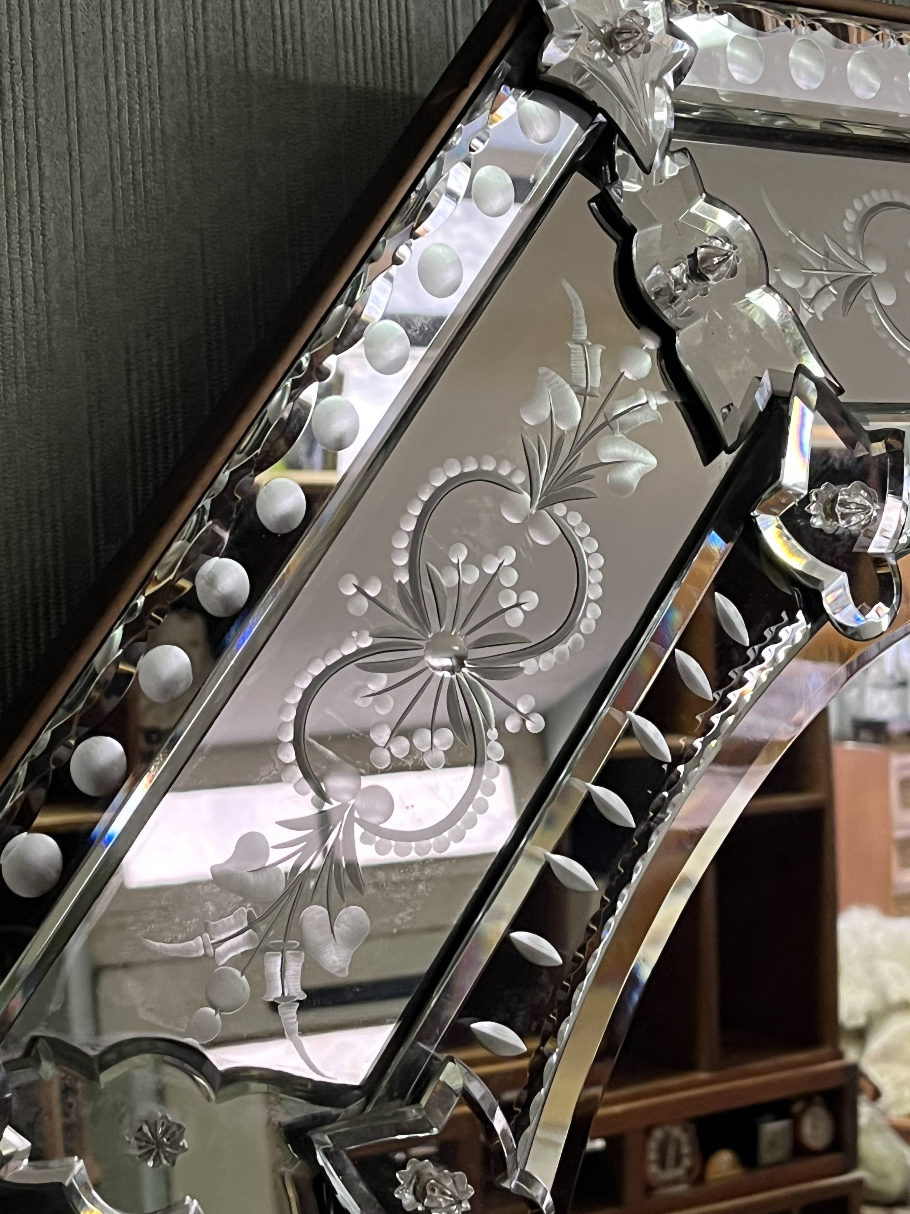Antique Venetian mirror 86cm x 70cm