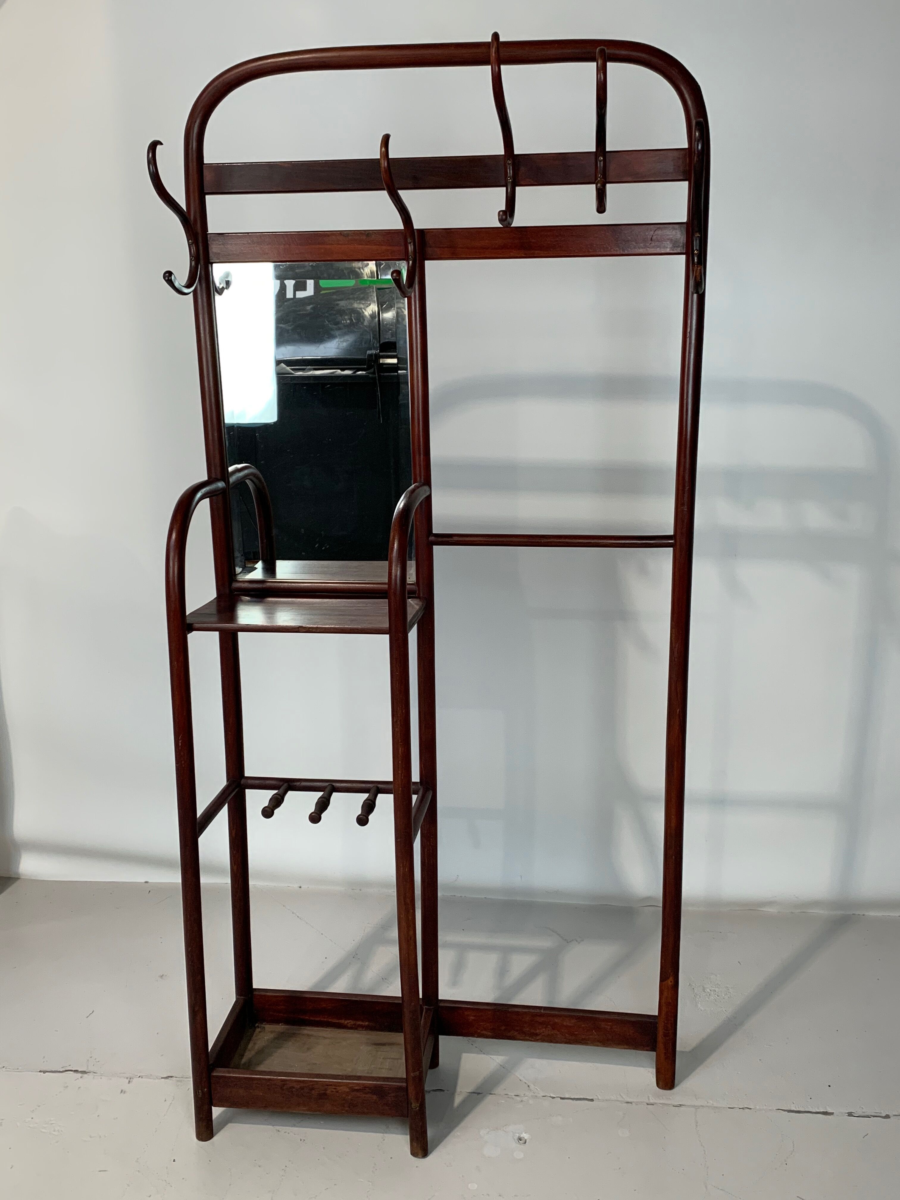 Thonet coat rack no.8