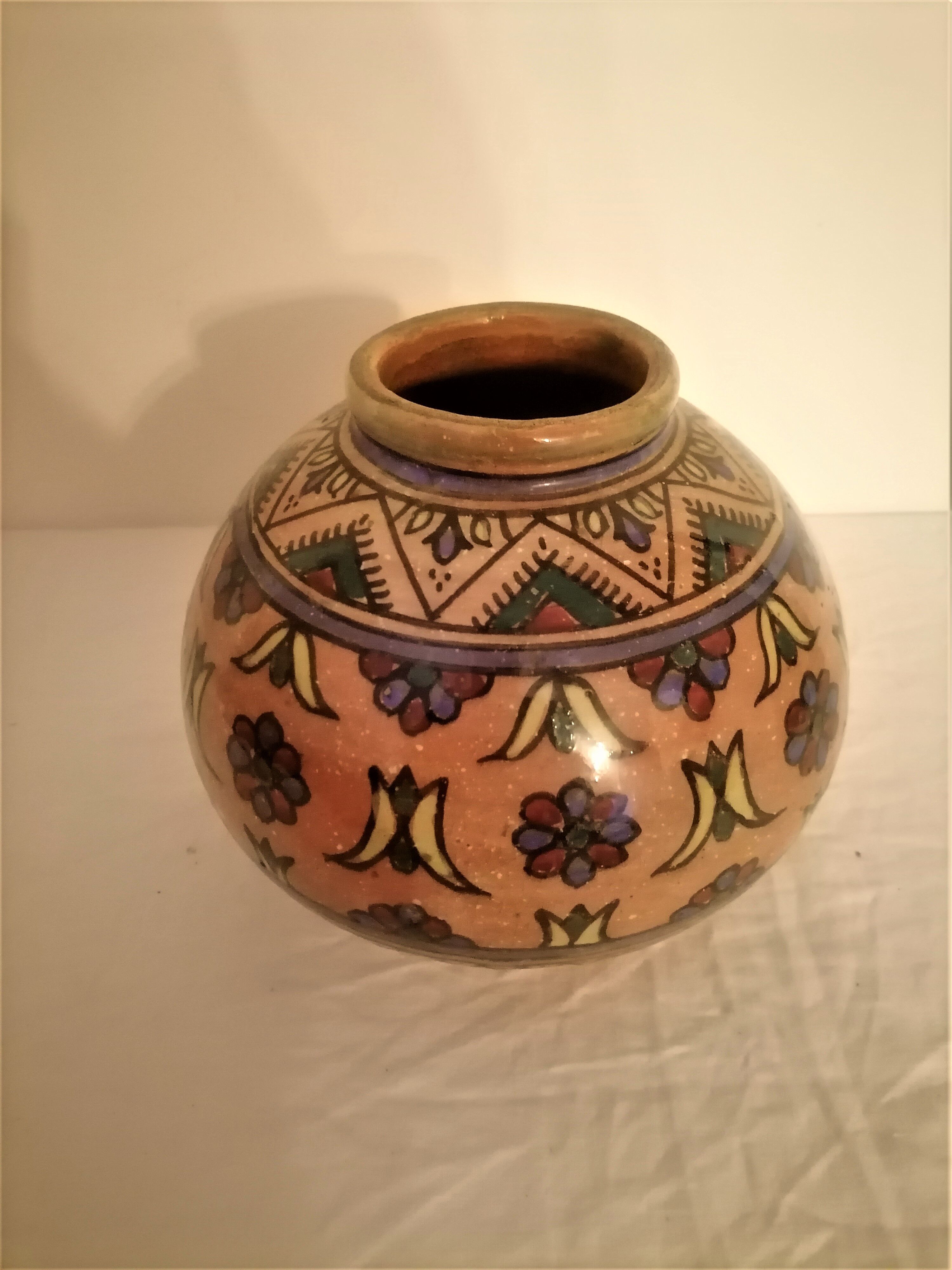Vase oriental. maroc, début du xxème siècle.