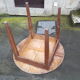 Table ronde pieds fuseaux en sapin