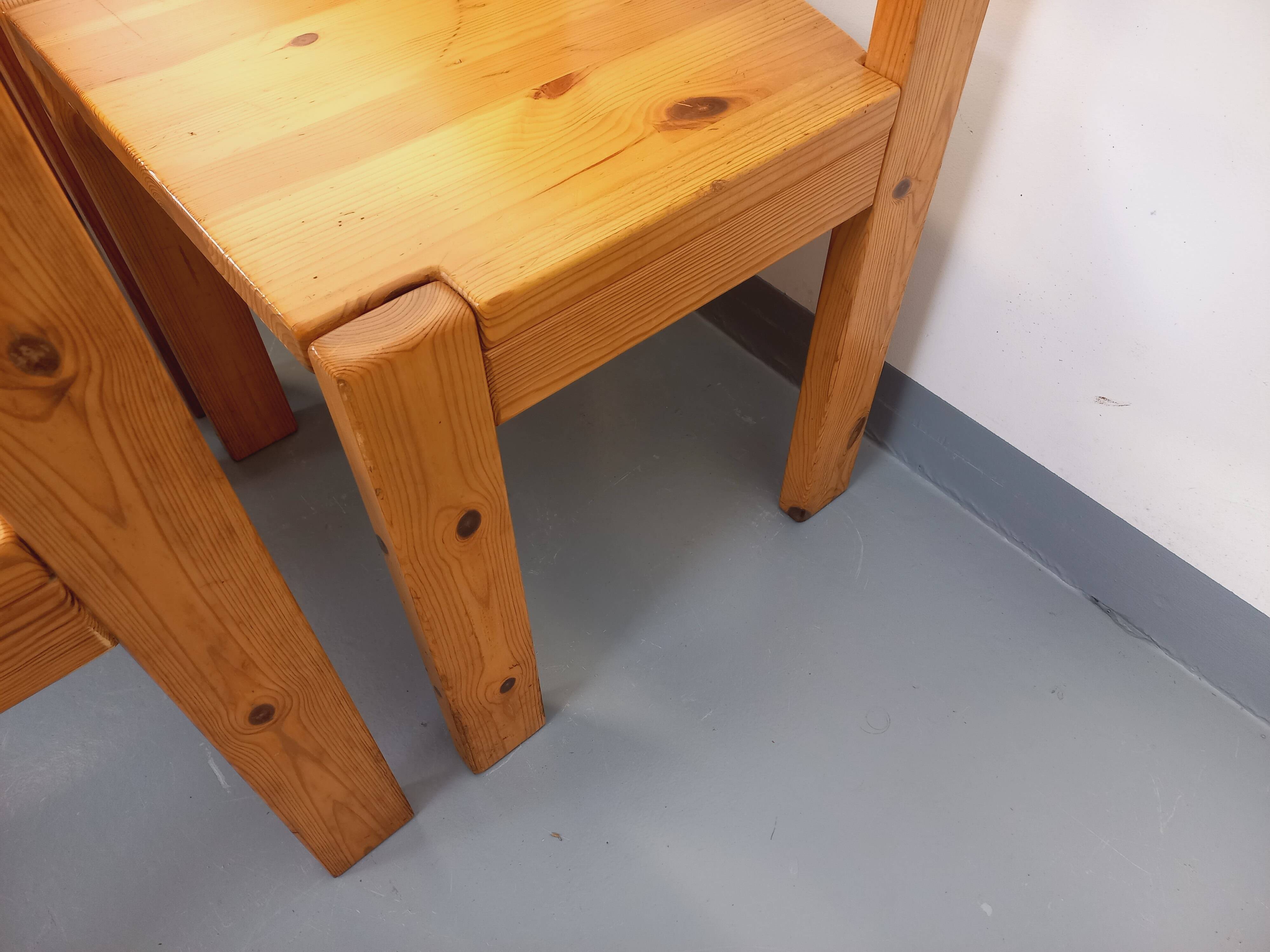 Set of 8 vintage Scandinavian chairs by Ilmari Tapiovaara for Asko in pine