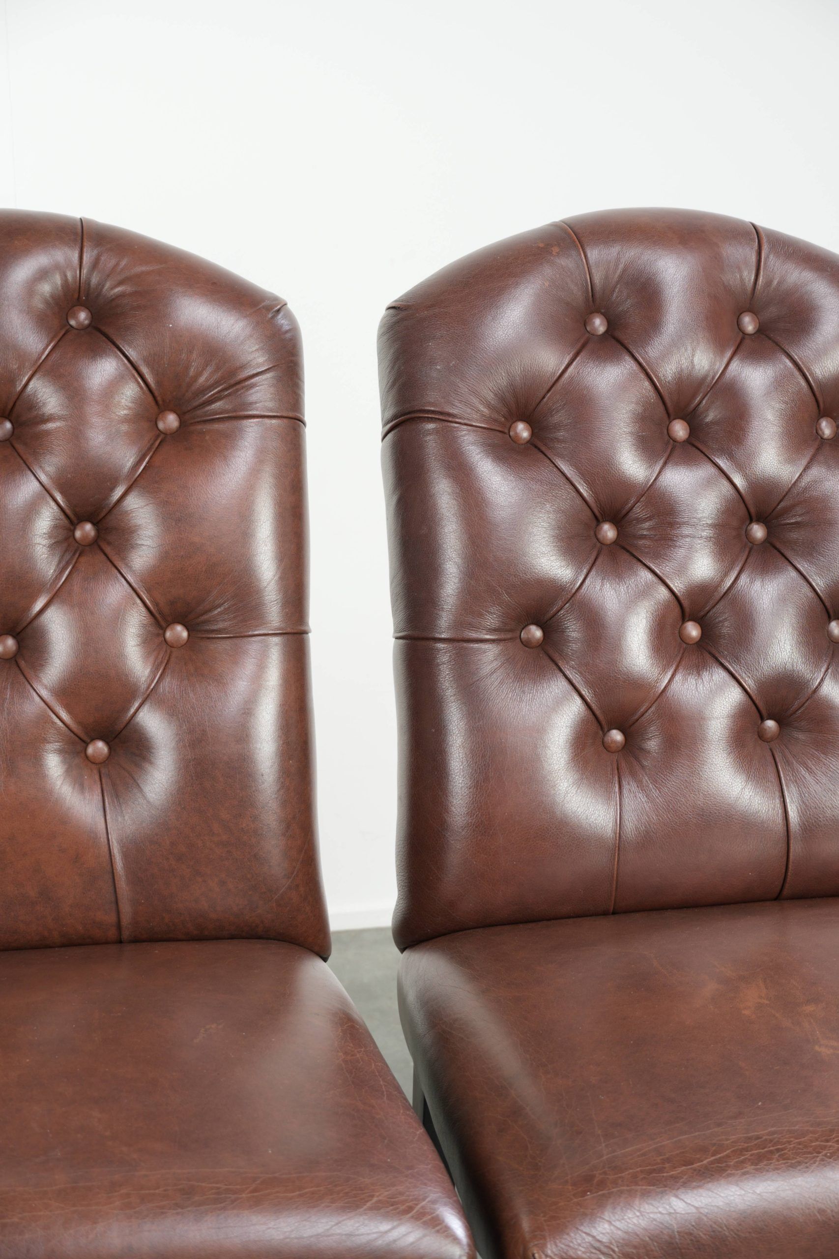 Set of 6 cognac-coloured cow leather Chesterfield dining chairs