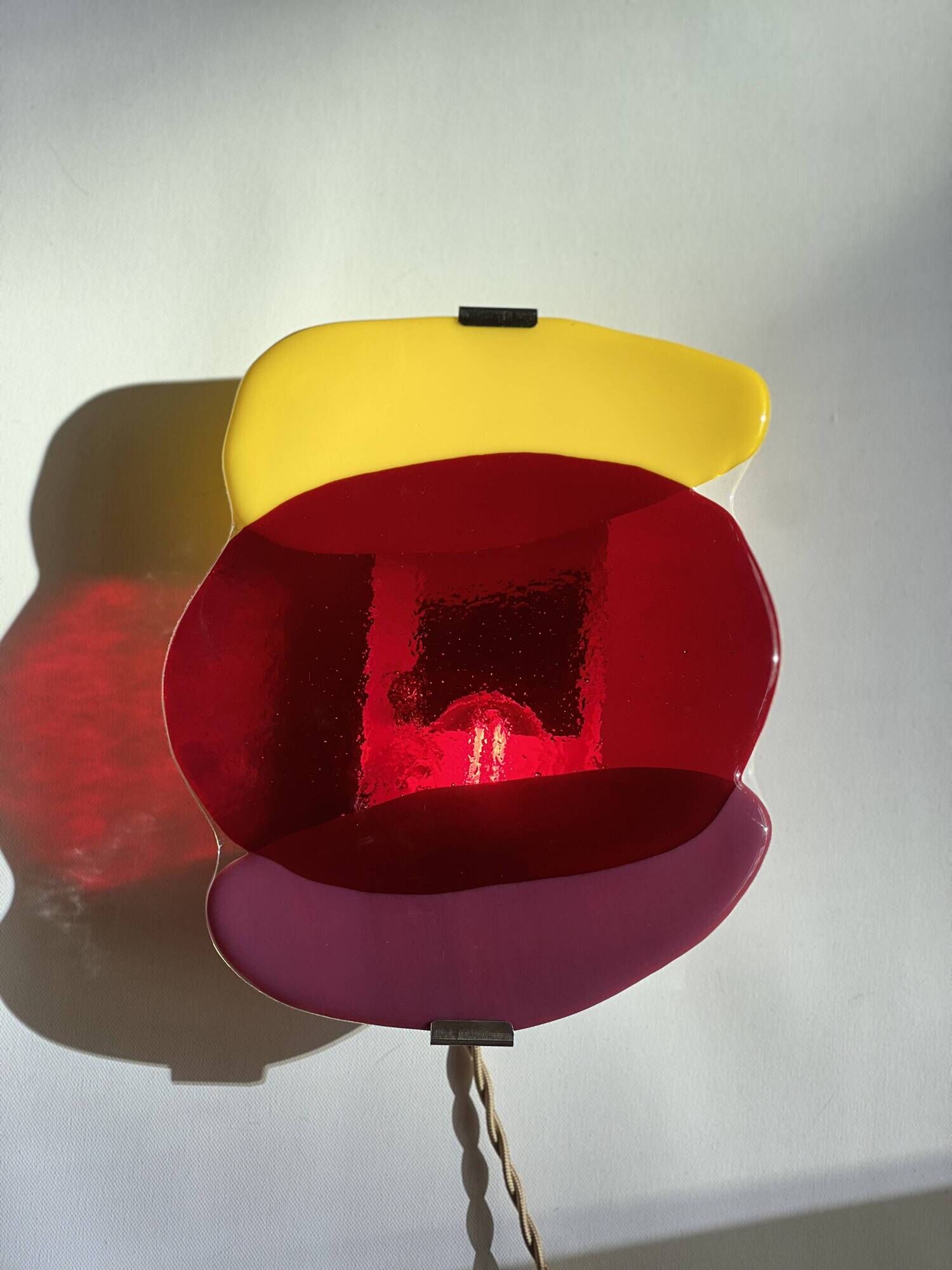Applique murale en verre artistique