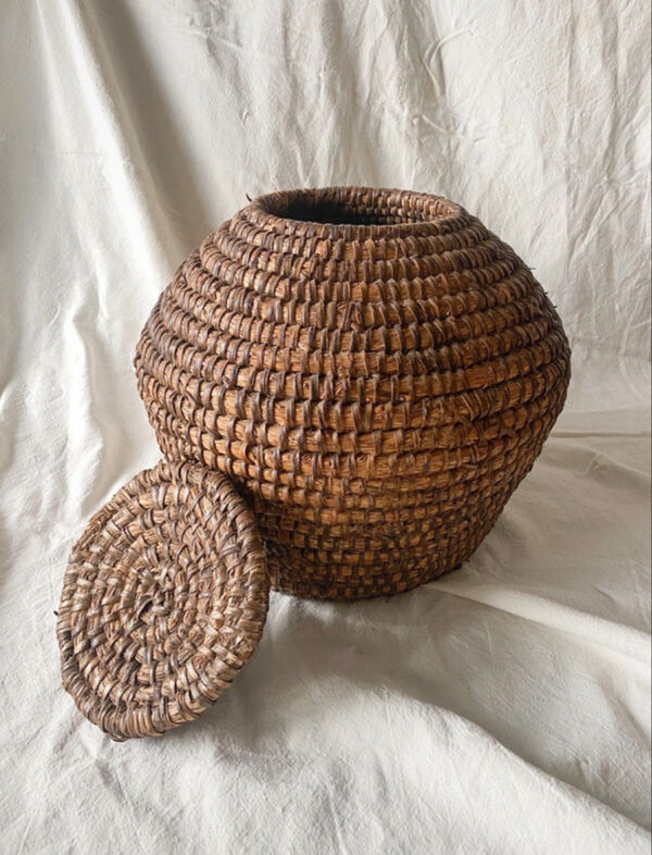Bourgne Ancienne en Paille état rare