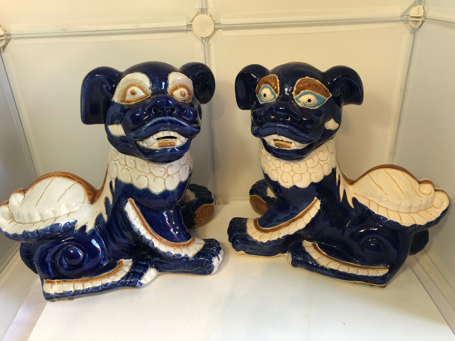 Vintage Chinese food dog ceramic Chinese blue and white dogs foo