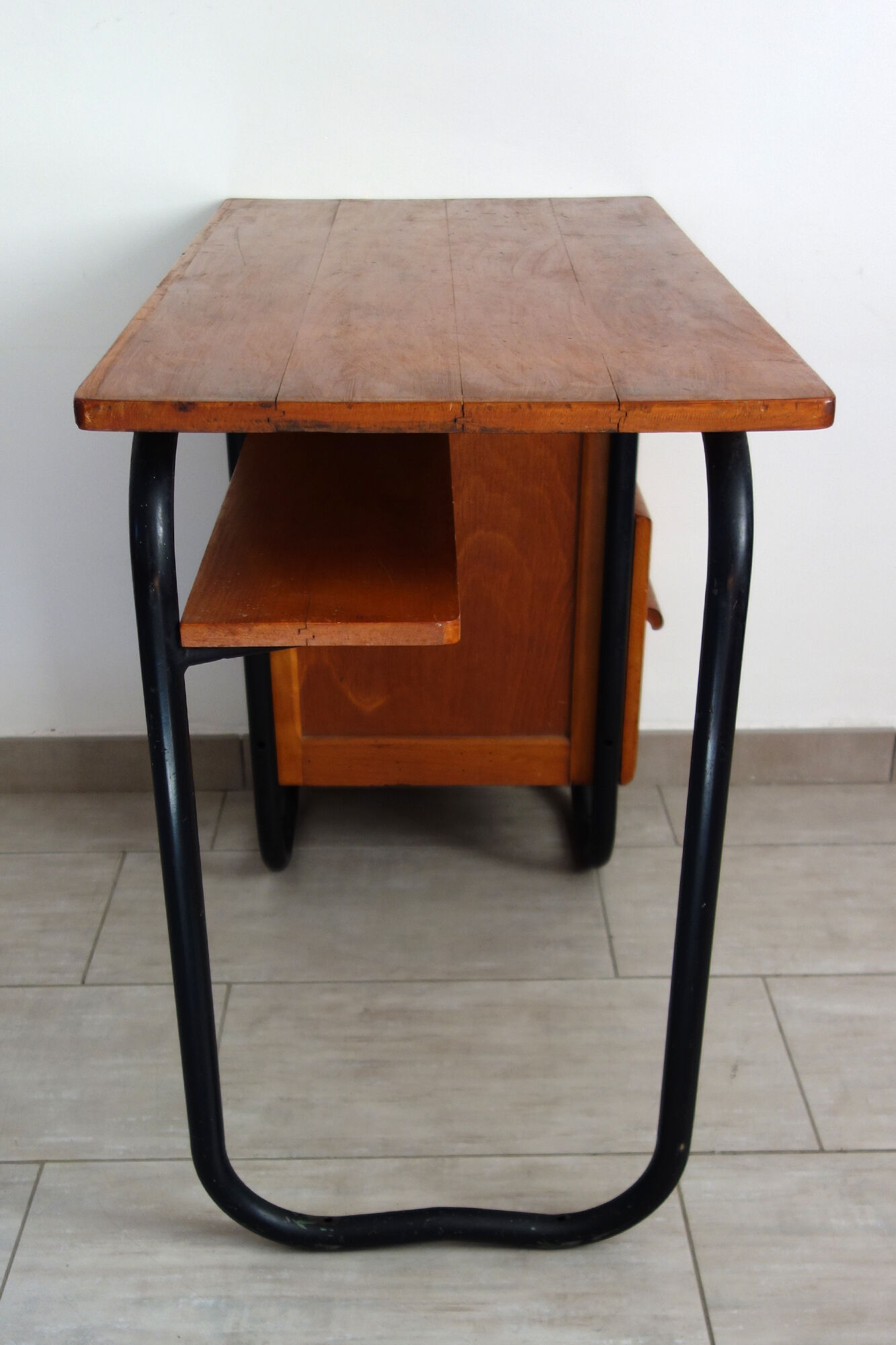 Vintage boarding office