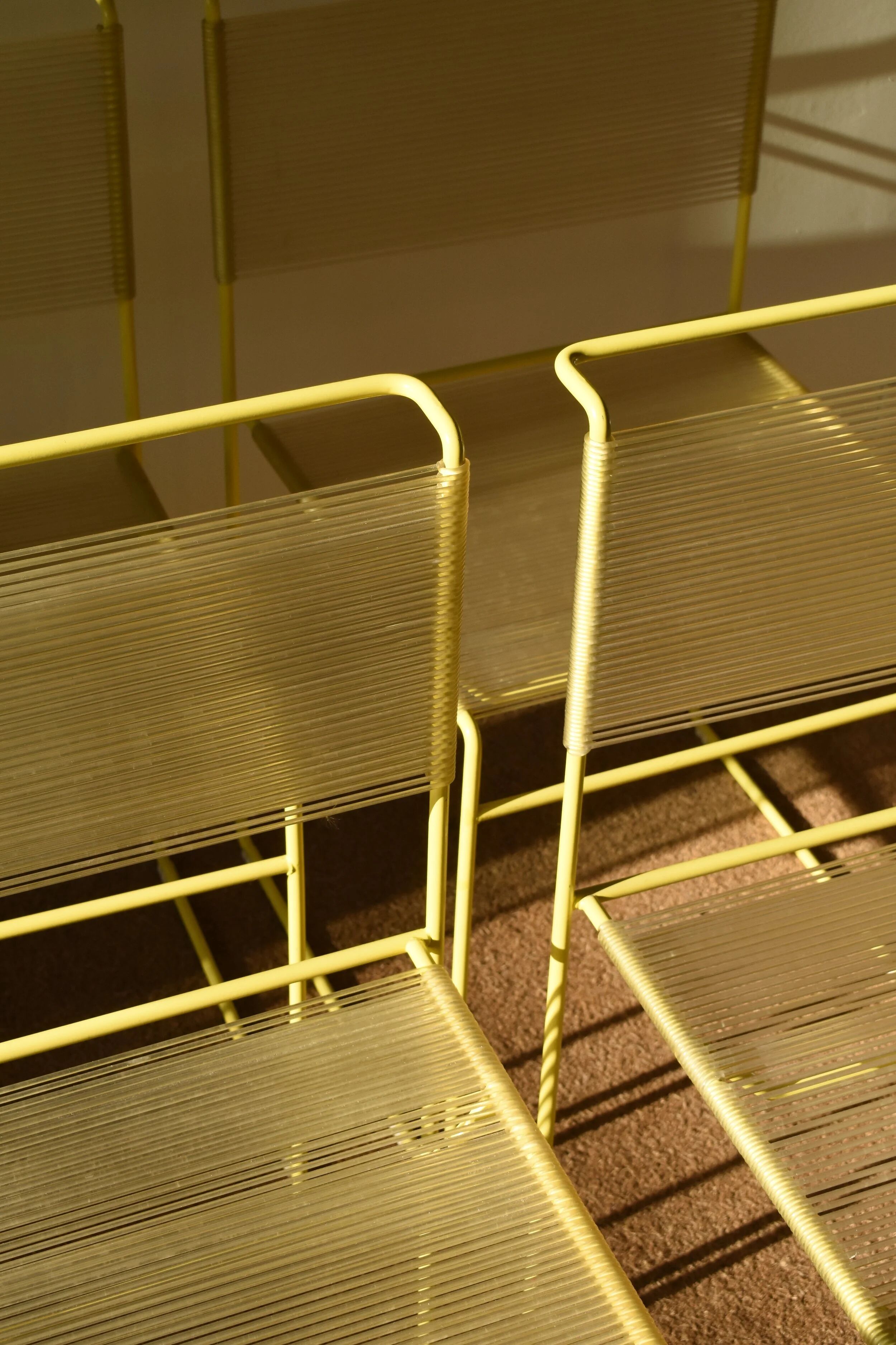 Spaghetti table and chairs by Giandomenico Belotti