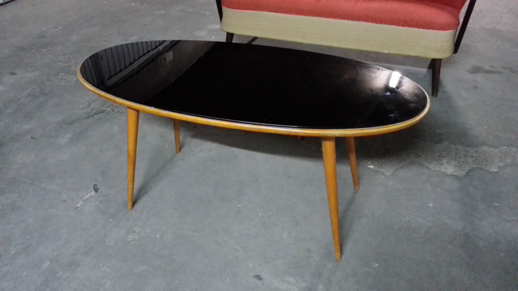 Table low Scandinavian 50s 60s oval