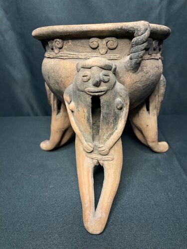 Art premier, vase tripode Nicoya précolombien Costa Rica