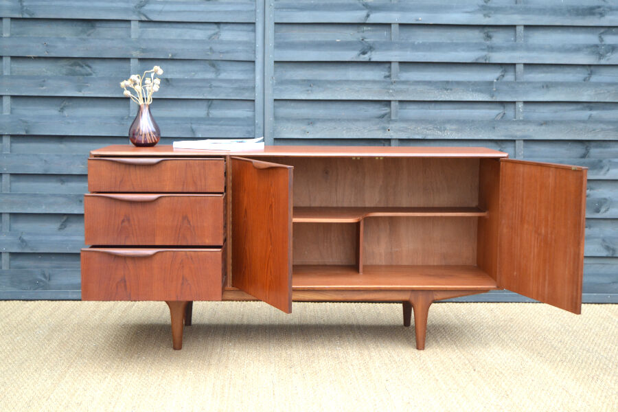 Teak sideboard by McIntosh 152 cm