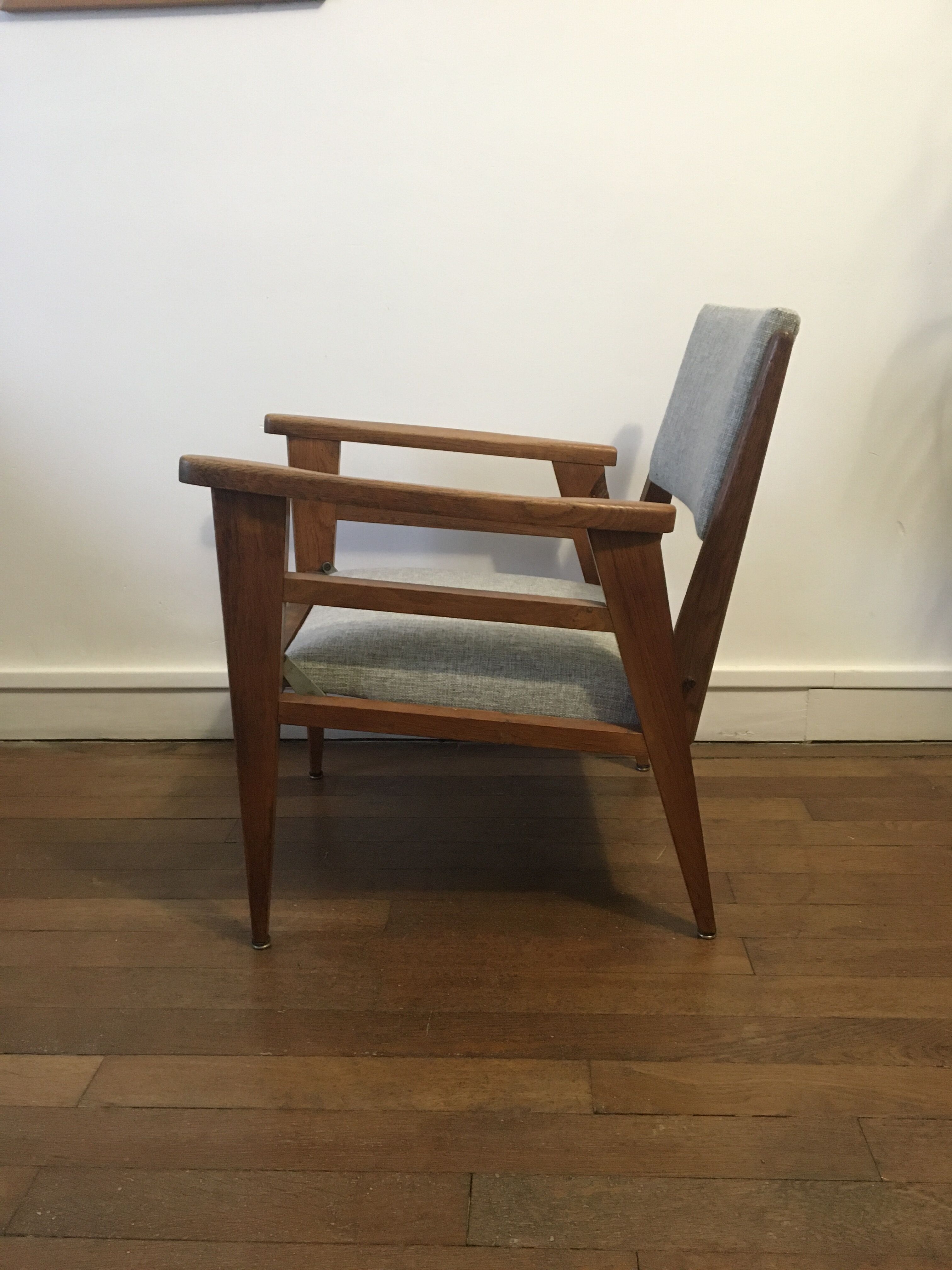 Armchair reconstruction 50s