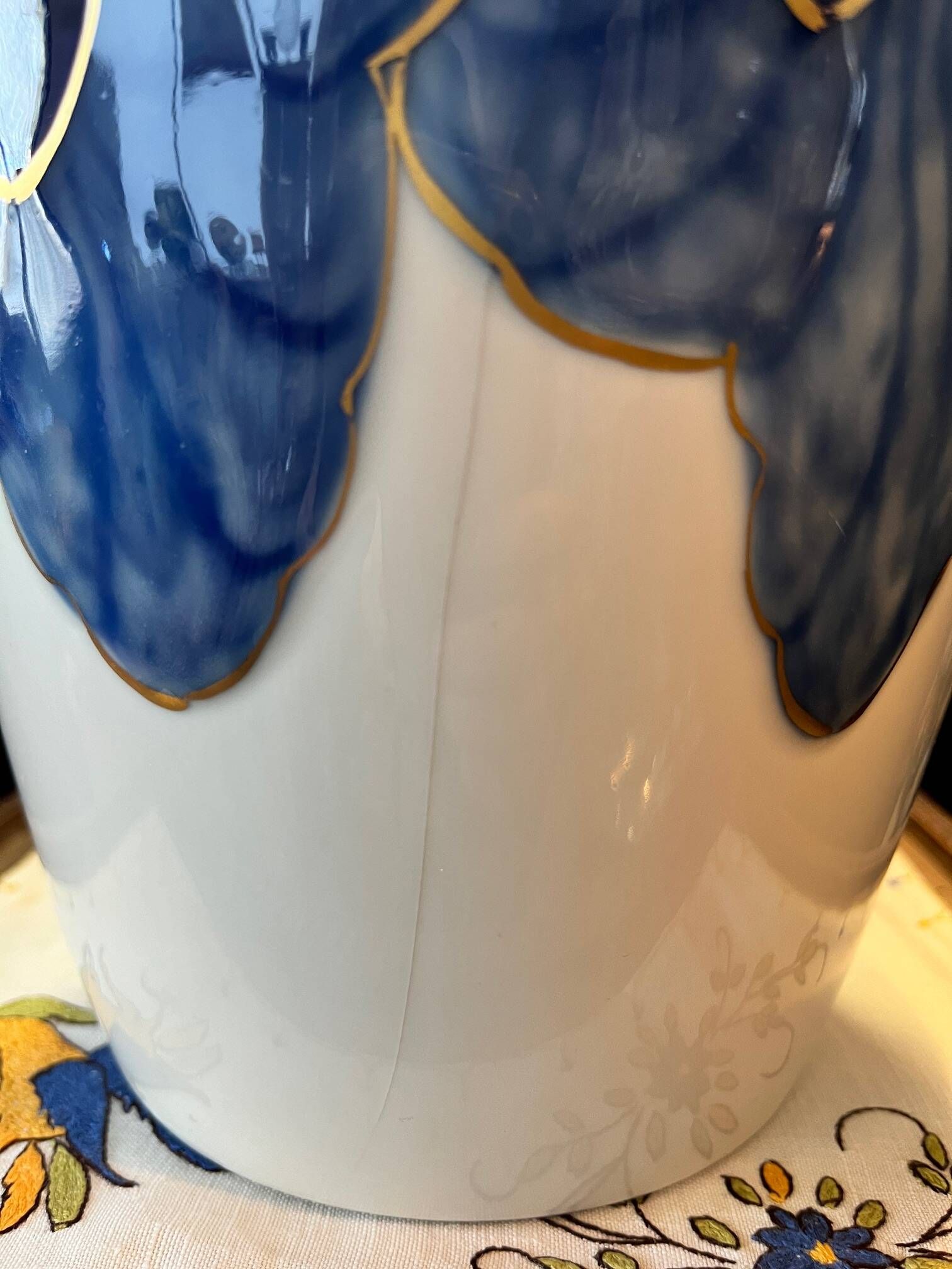 Tharaud, important Limoges Art Deco porcelain vase from the early 20th century