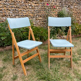 2 folding chairs in vintage beech 1950