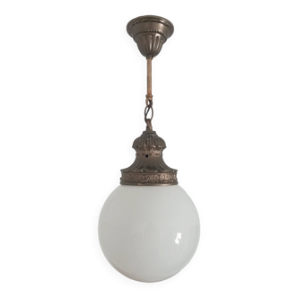 Lustre opaline