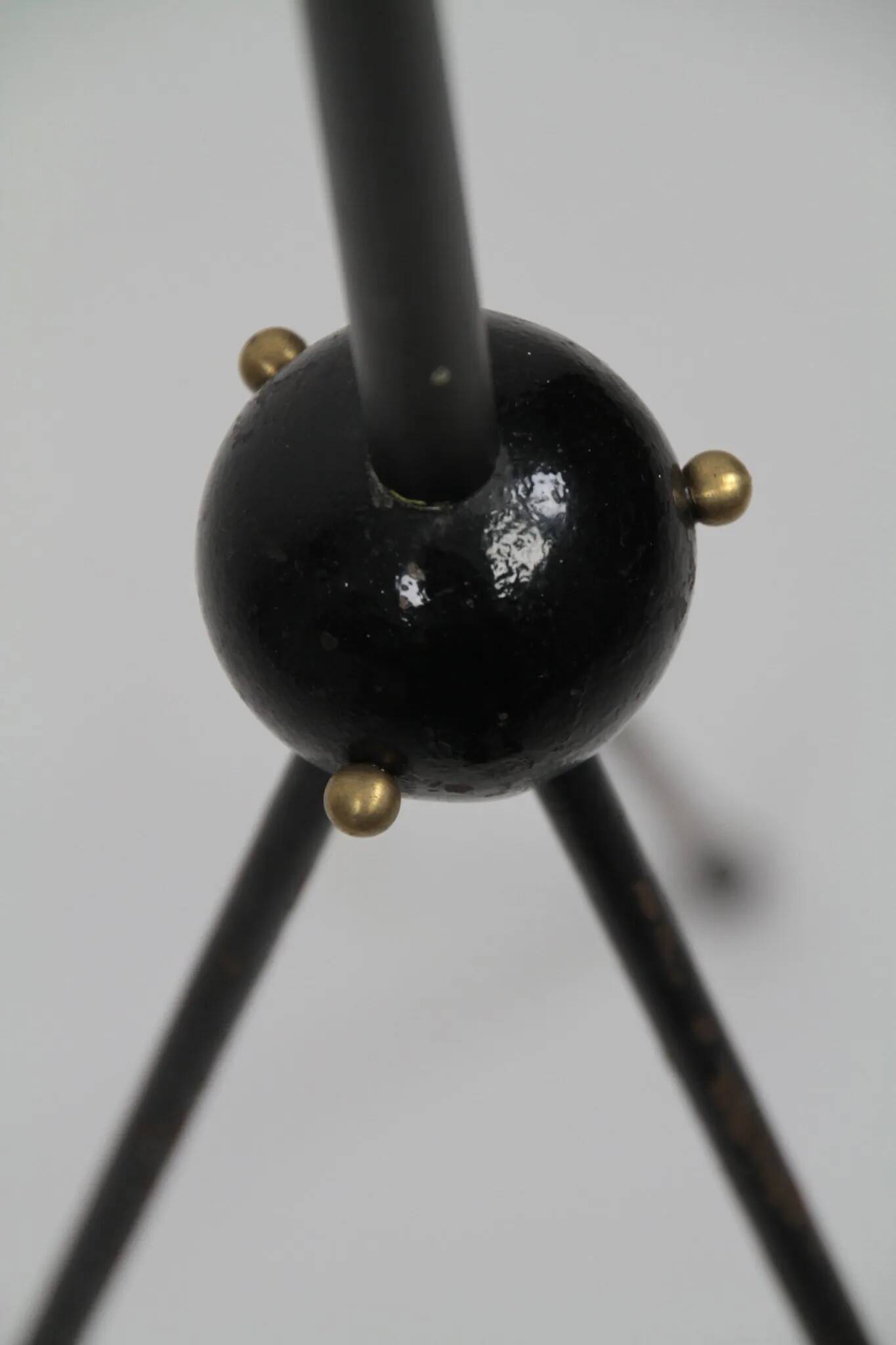 Lampadaire tripode "Canne à pêche" moderniste suédois – Suède, années 1950