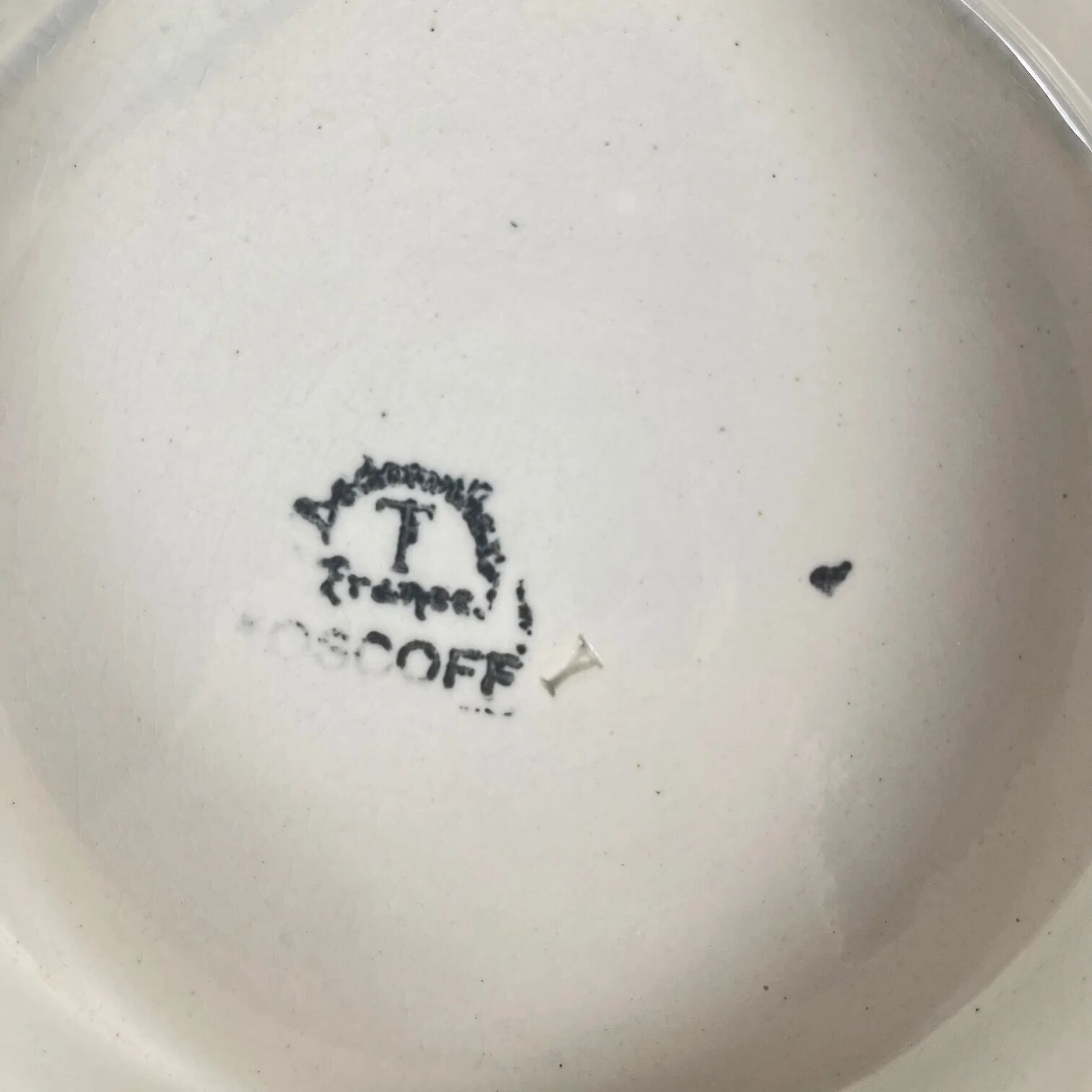 Plate on foot, ironstone, Badonviller "Roscoff", 1930