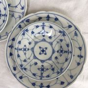 Breakfast coquetiers and porcelain plates