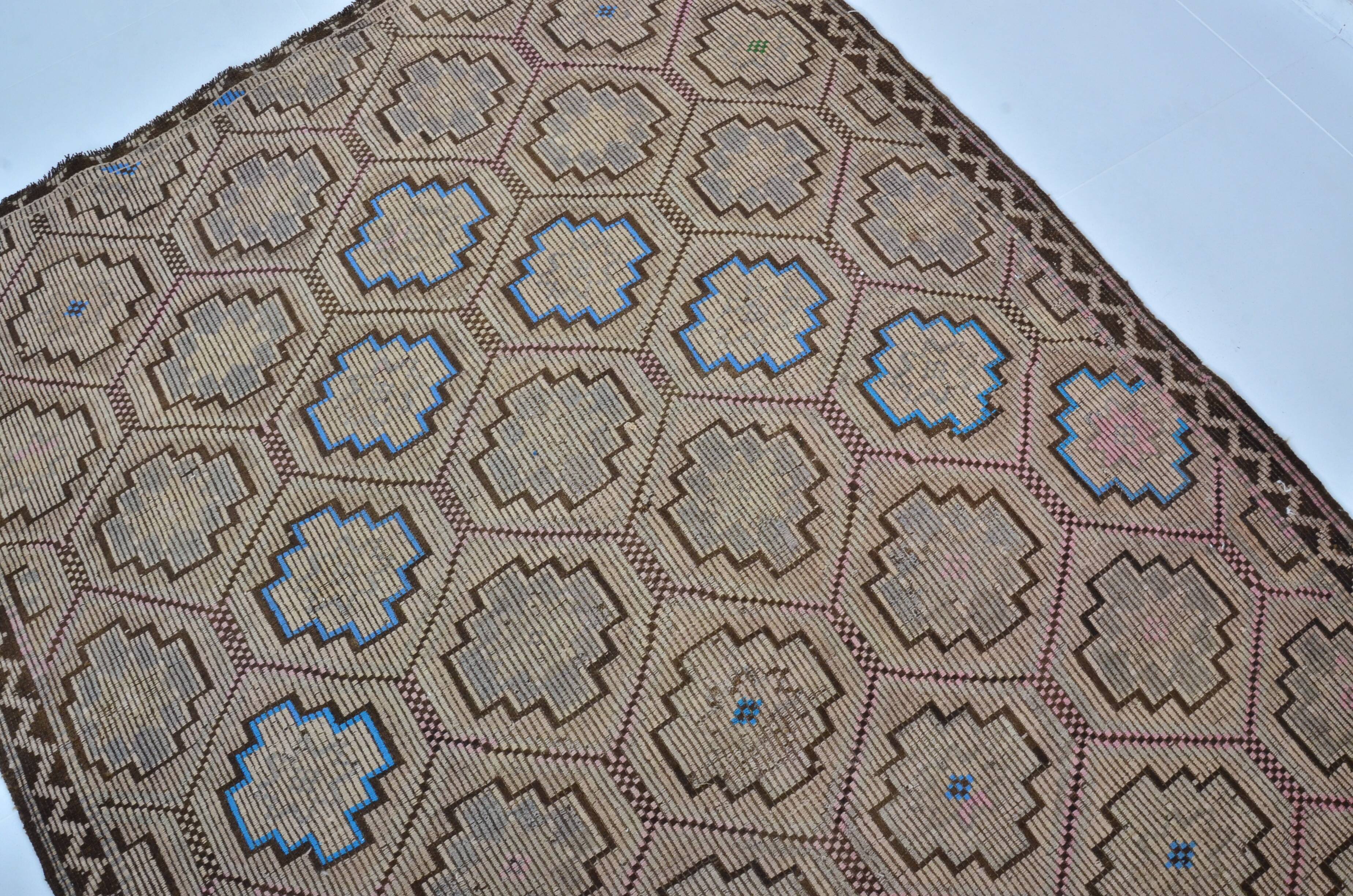 Vintage Anatolian Floor Kilim Rug, Reference 3542