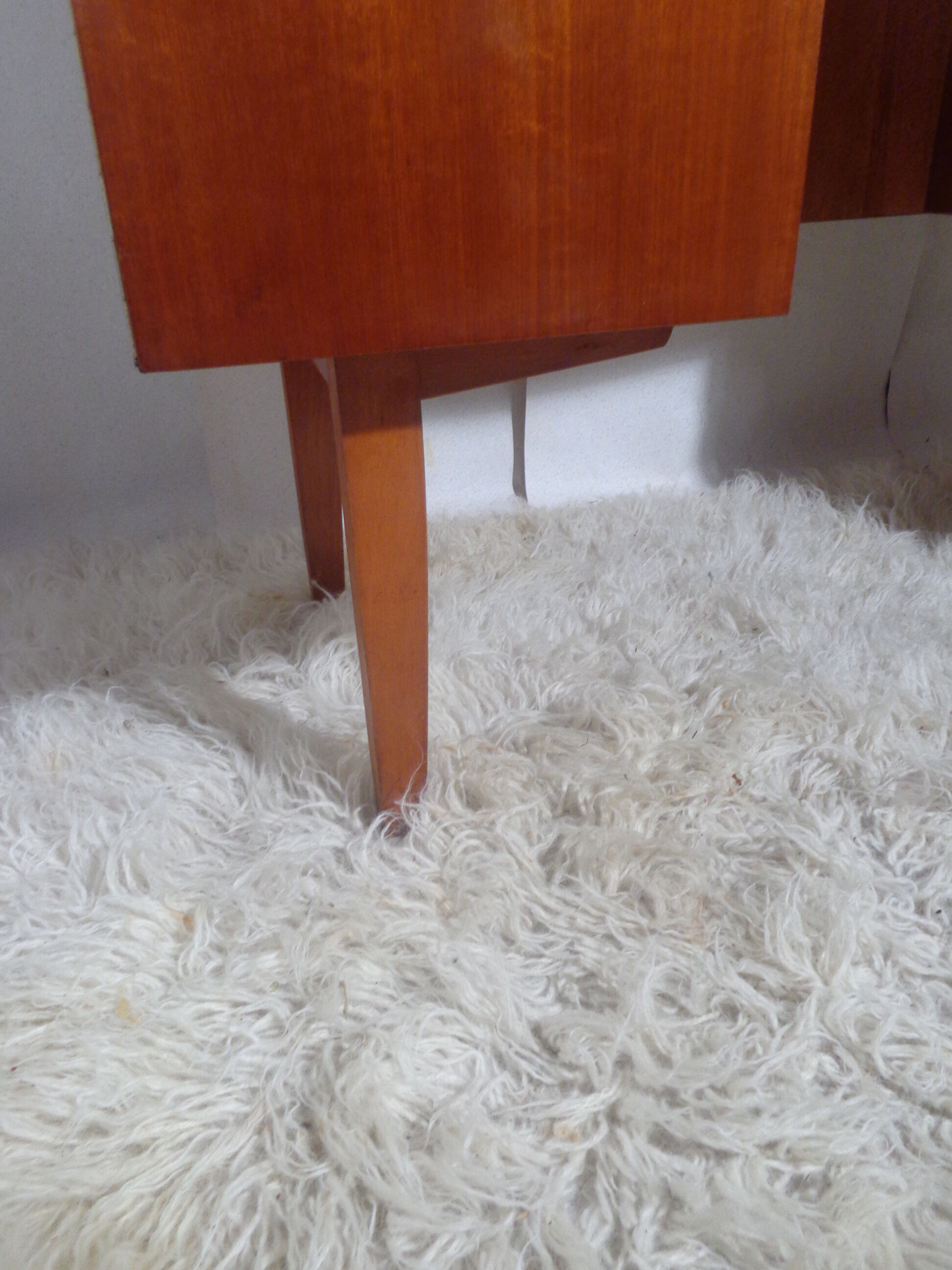 Desk of the 1960s vintage teak