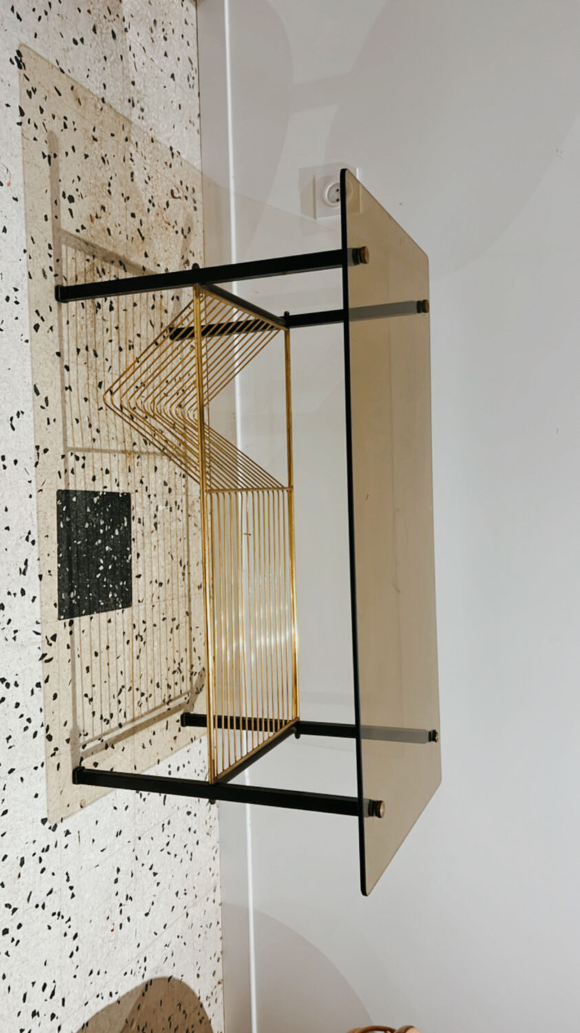 Smoked glass coffee table vinyl door