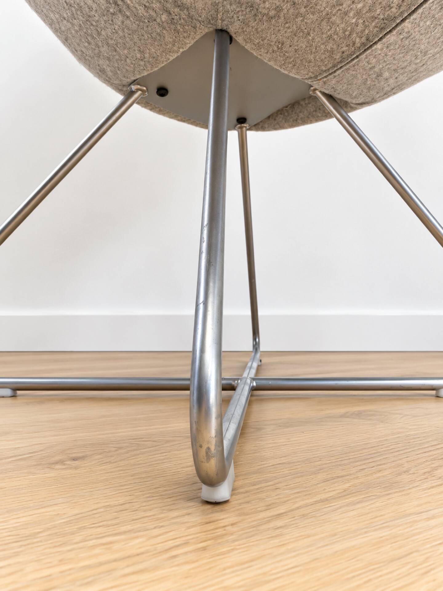 Columbus SCL1 lounge chair by Connection, 2015