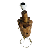 Lampe brutaliste en bois
