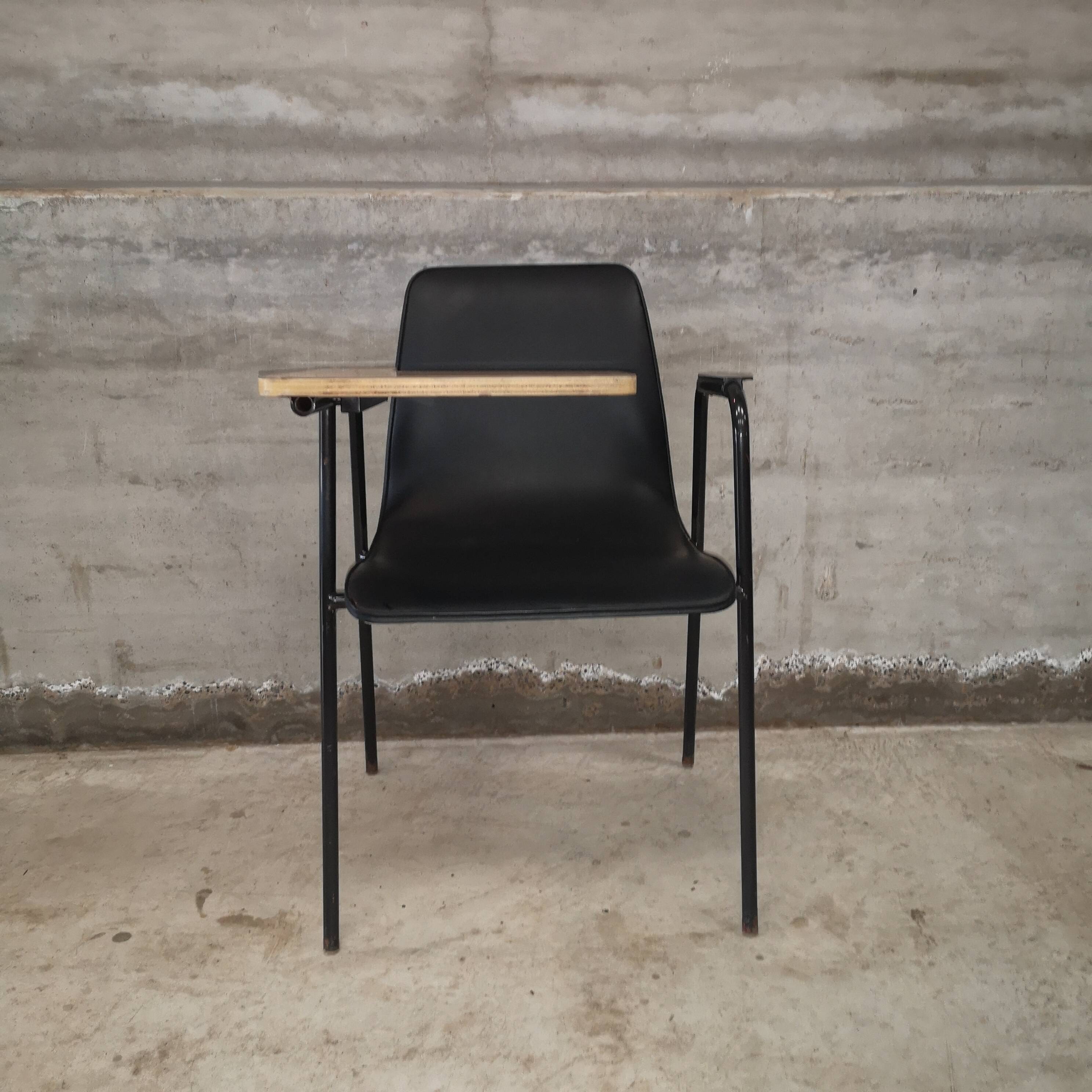 Chaise d'école vintage 1950 à tablette écritoire – Style Prouvé / Hitier