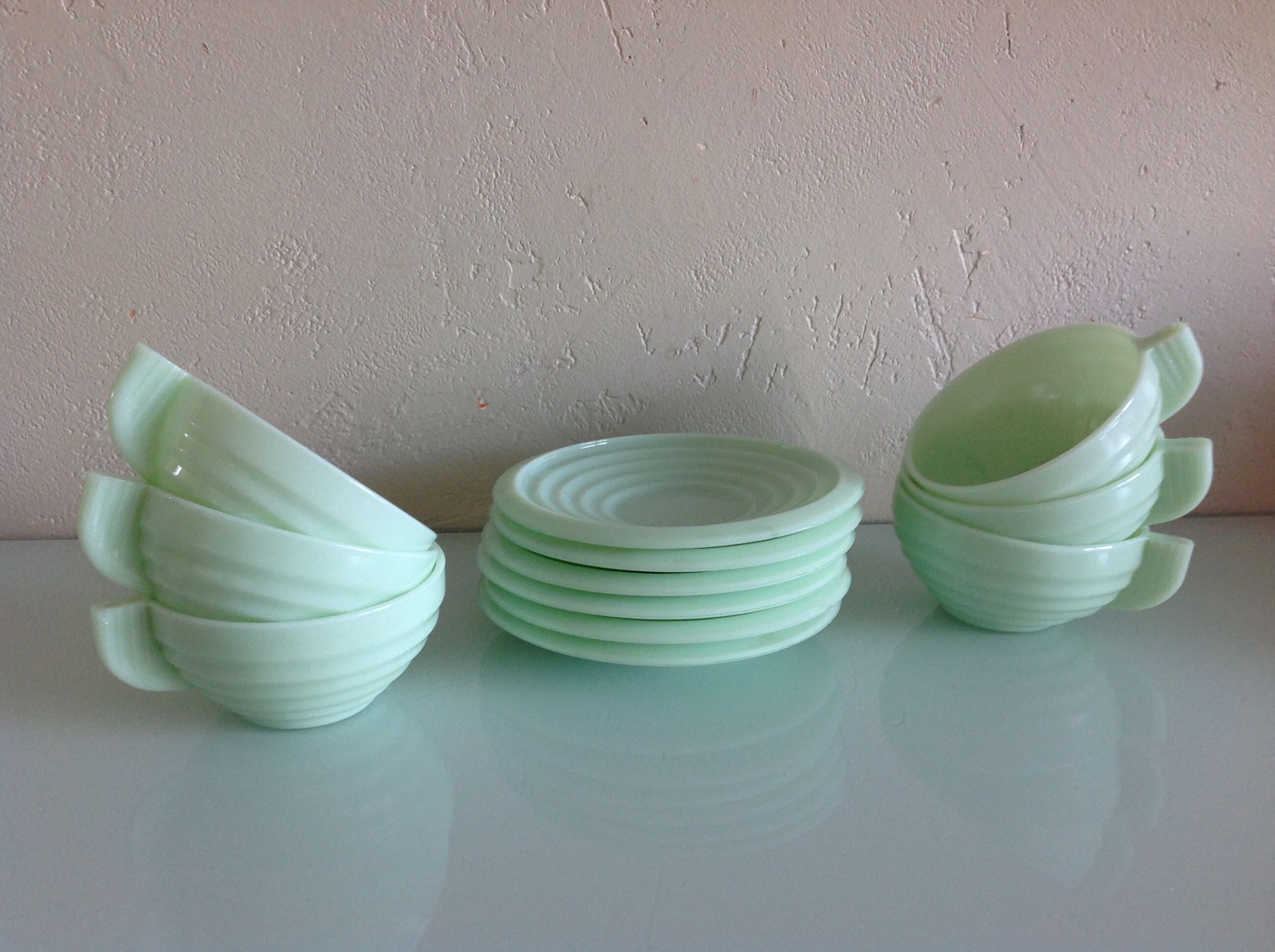 Six coffee cups and saucers in peppermint opaline 50/60