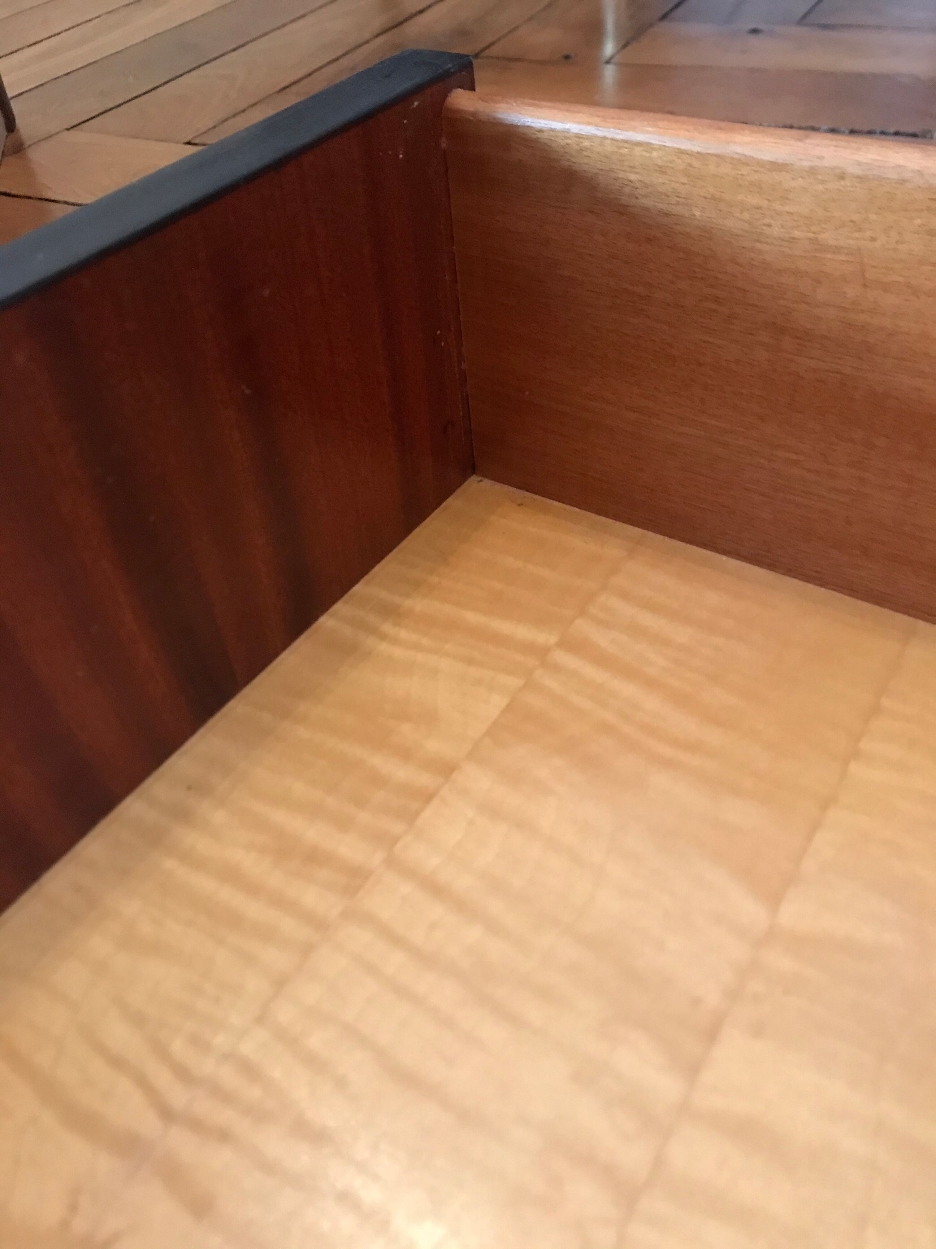 Entry furniture hairdresser