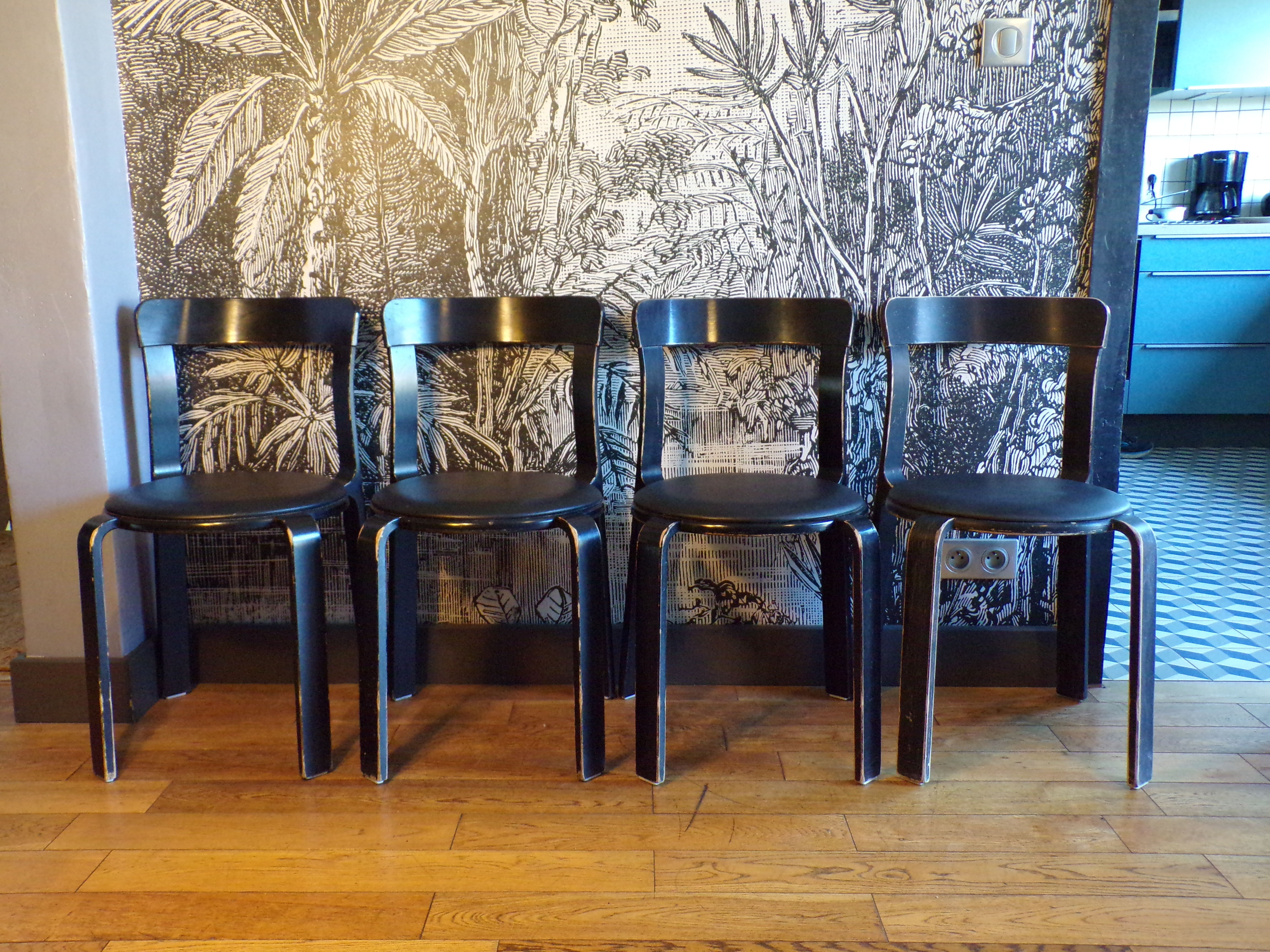 Suite 4 chairs Dietiker Bruno Rey