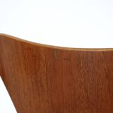 Model "3207" chair by Arne Jacobsen for Fritz Hansen, Denmark 1955.