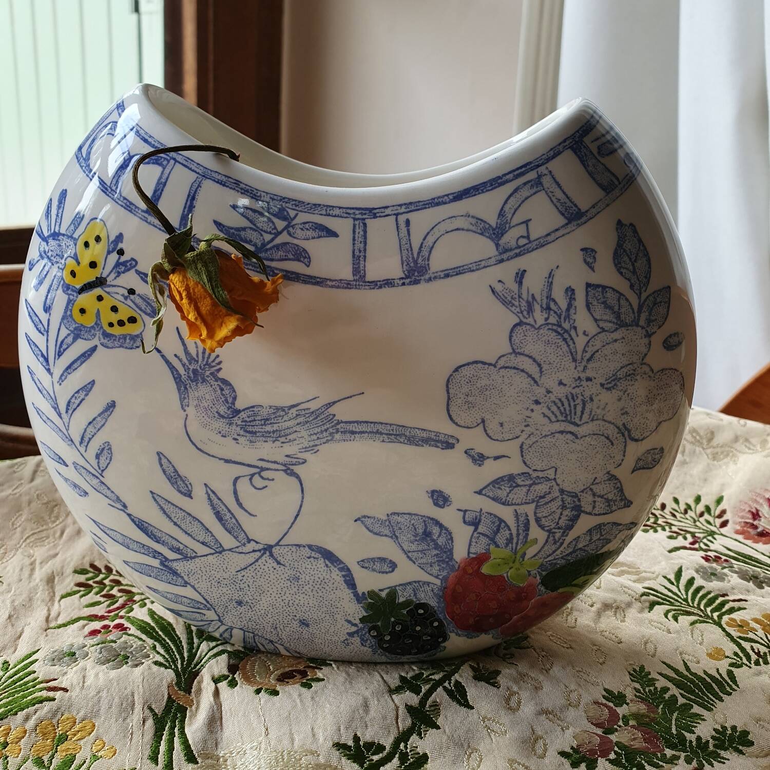 Vase demi lune peint à la main Gien