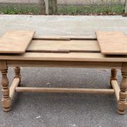 Renovated extendable farmhouse dining table in oak, 20th century, 170-250cm.