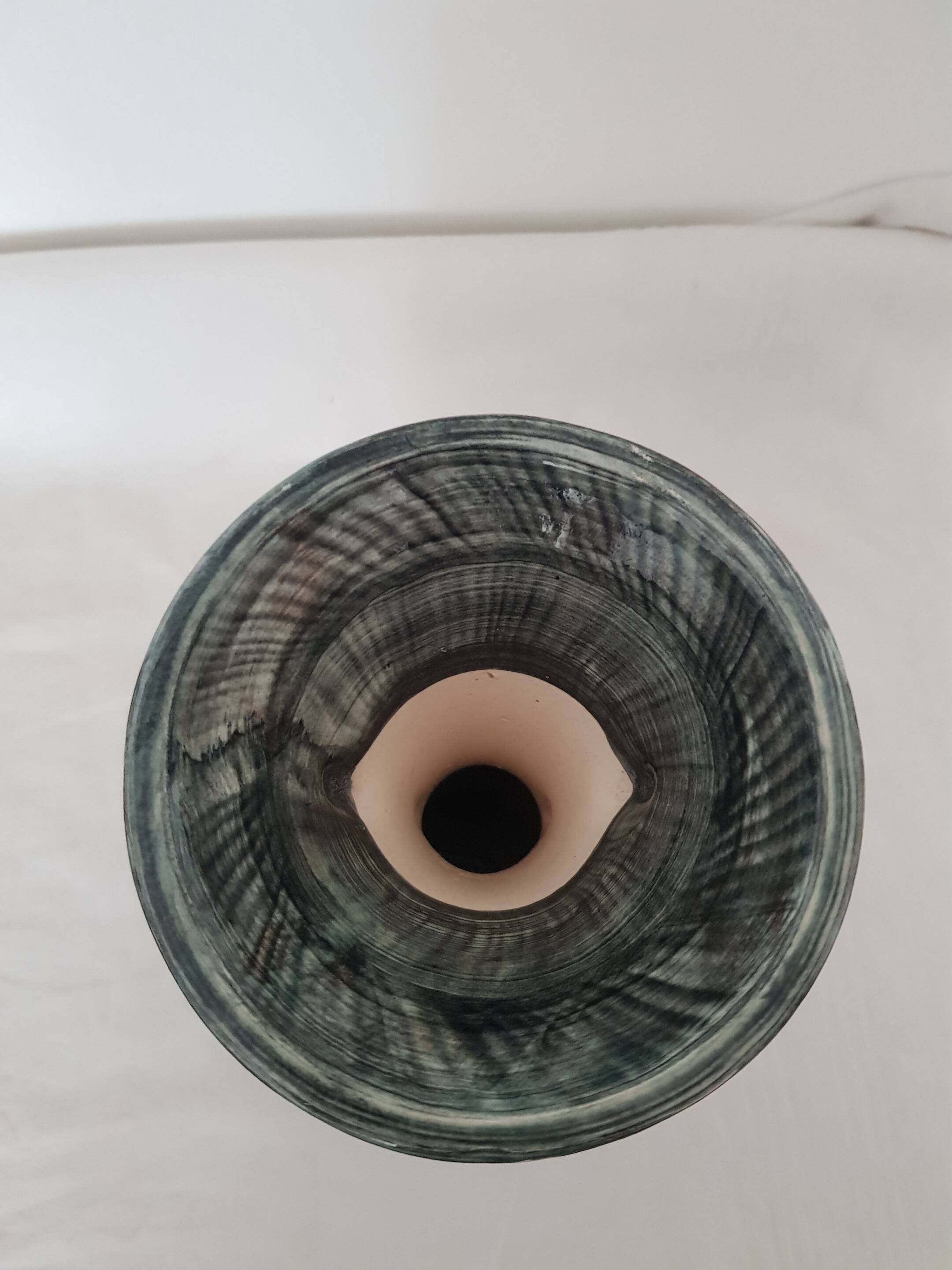 Vase vintage en faïence de H Bequet, Décor de cerf