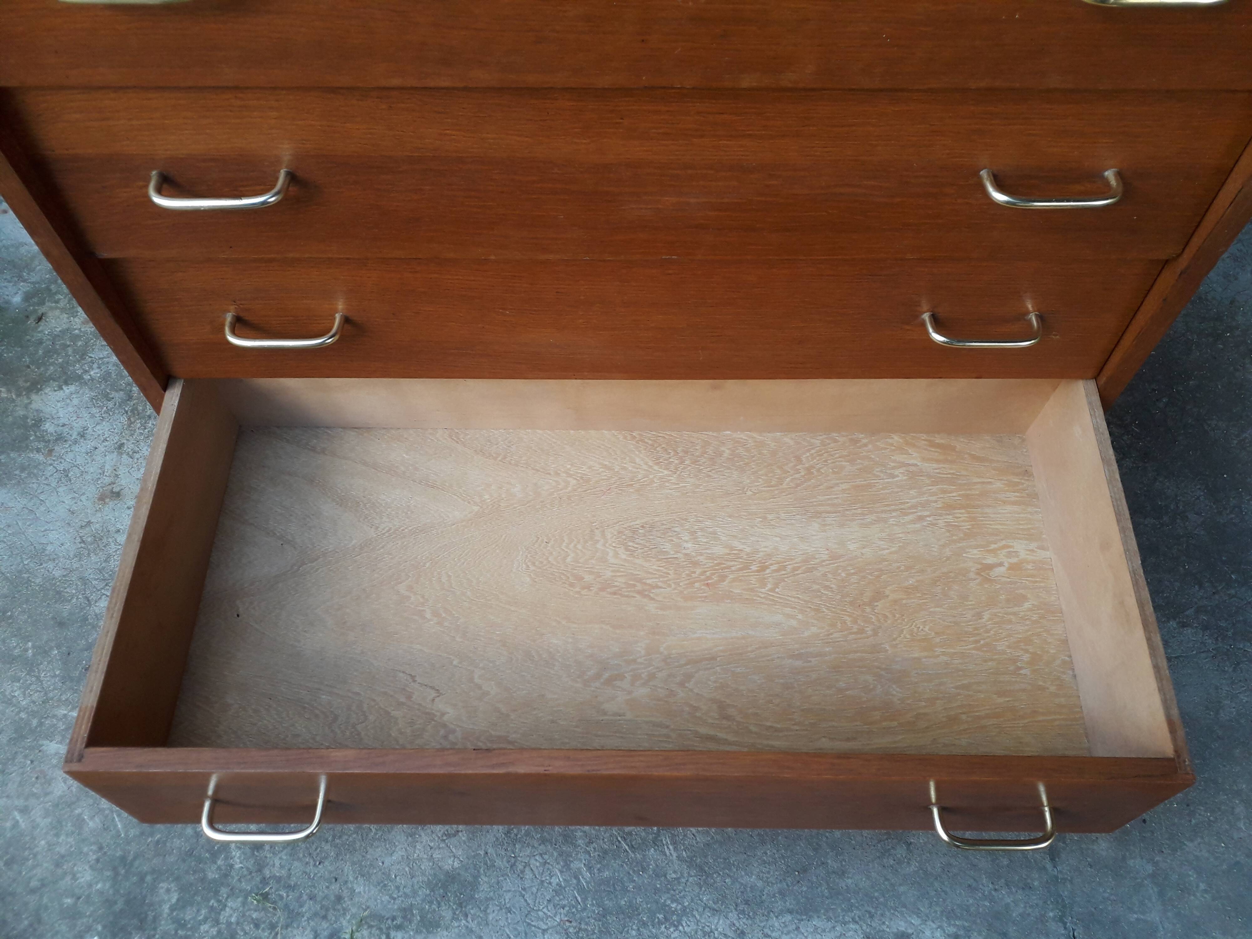 Commode vintage