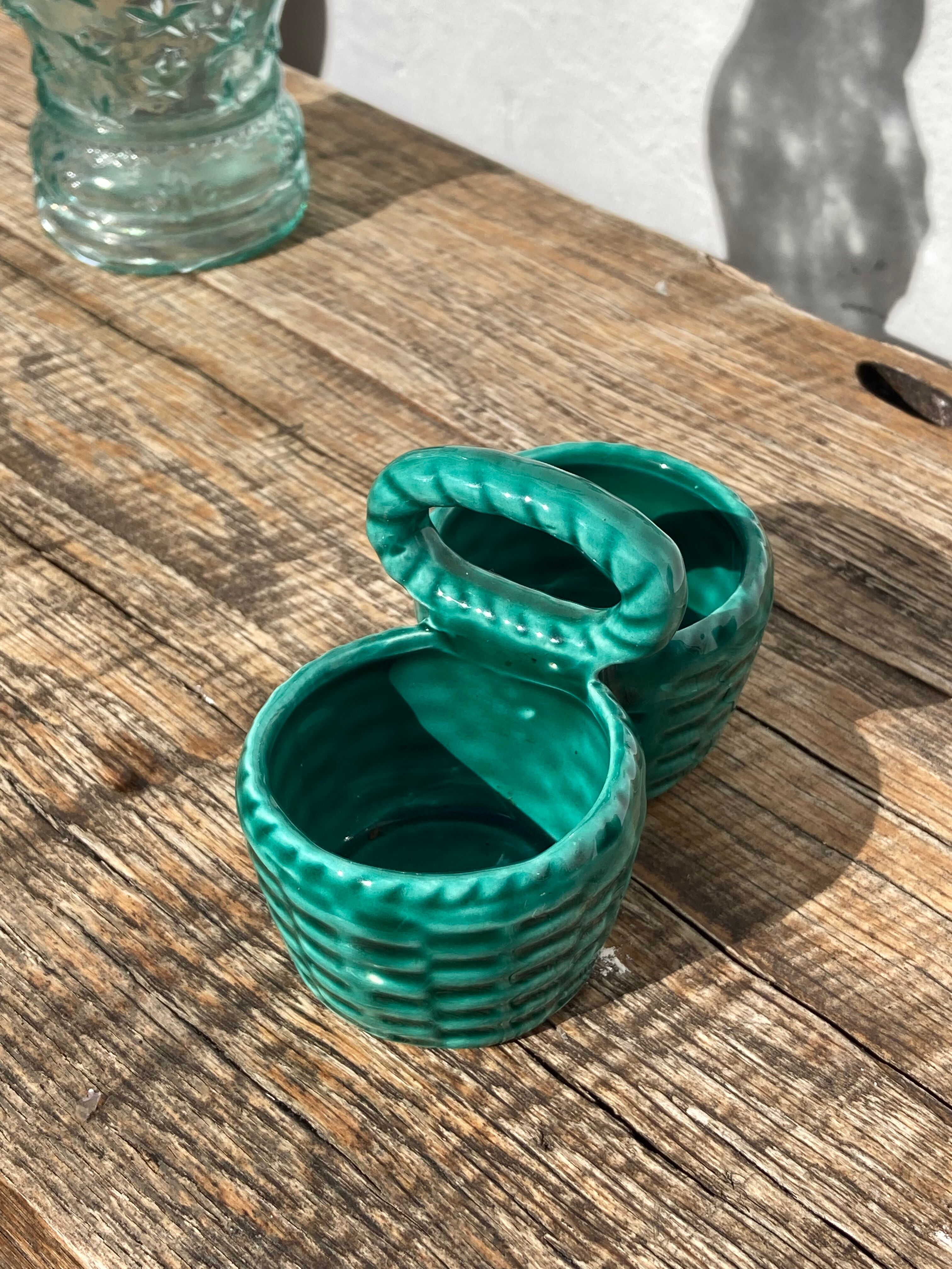 Green slurry pepper shaker, vintage ceramics