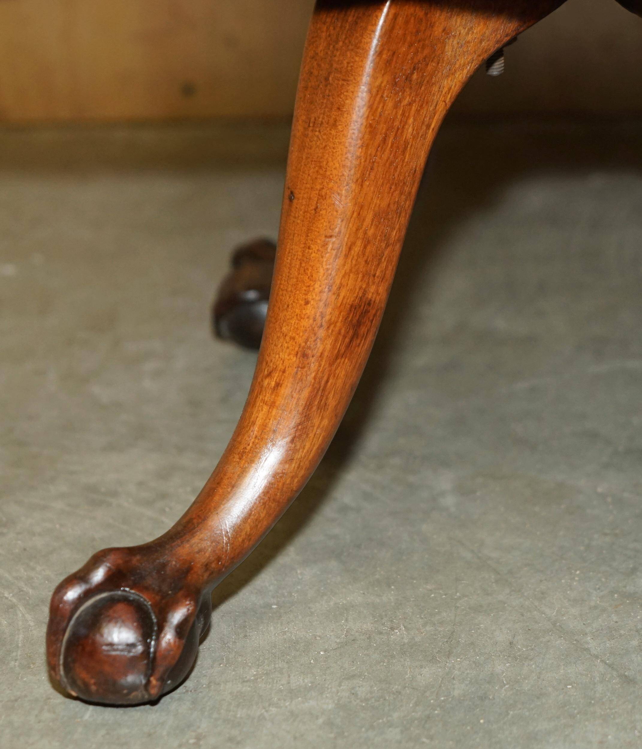 Fauteuil capitaine Chesterfield victorien restauré