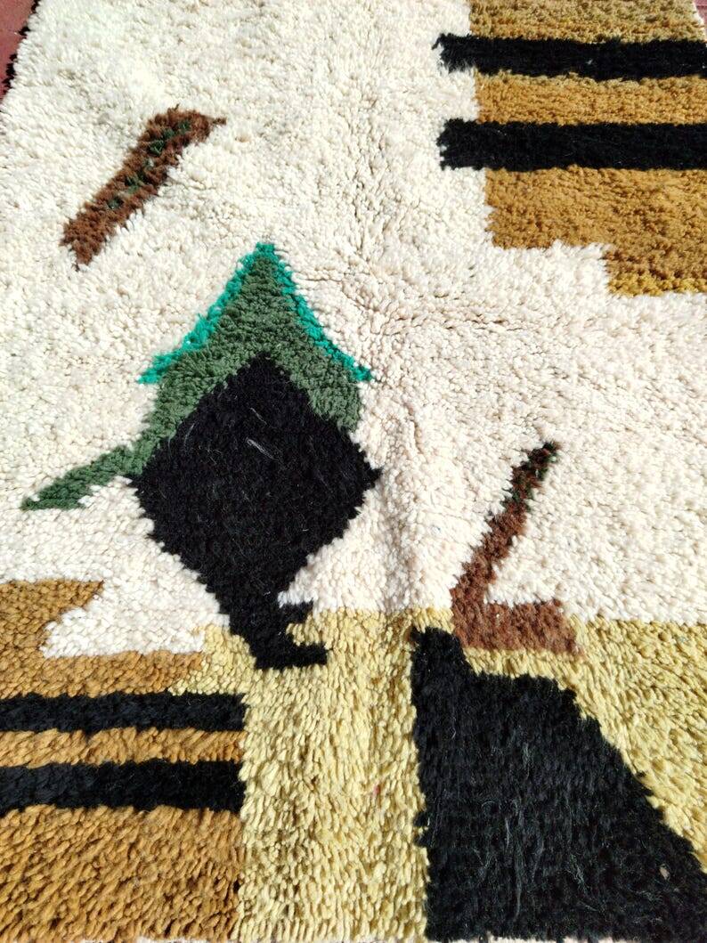 Handmade Moroccan Berber rug 150/250cm