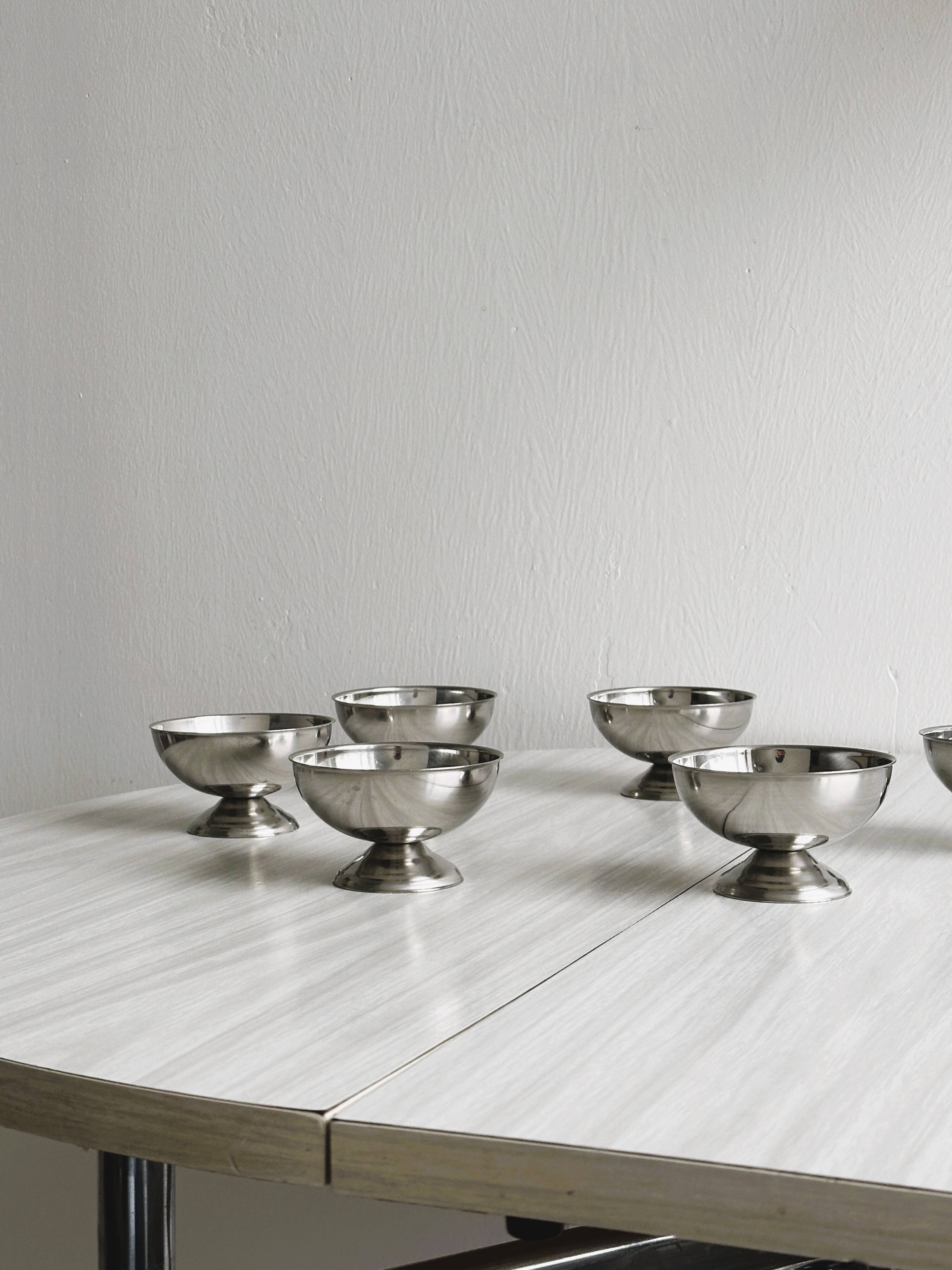 Set of 6 silver stainless steel dessert bowls