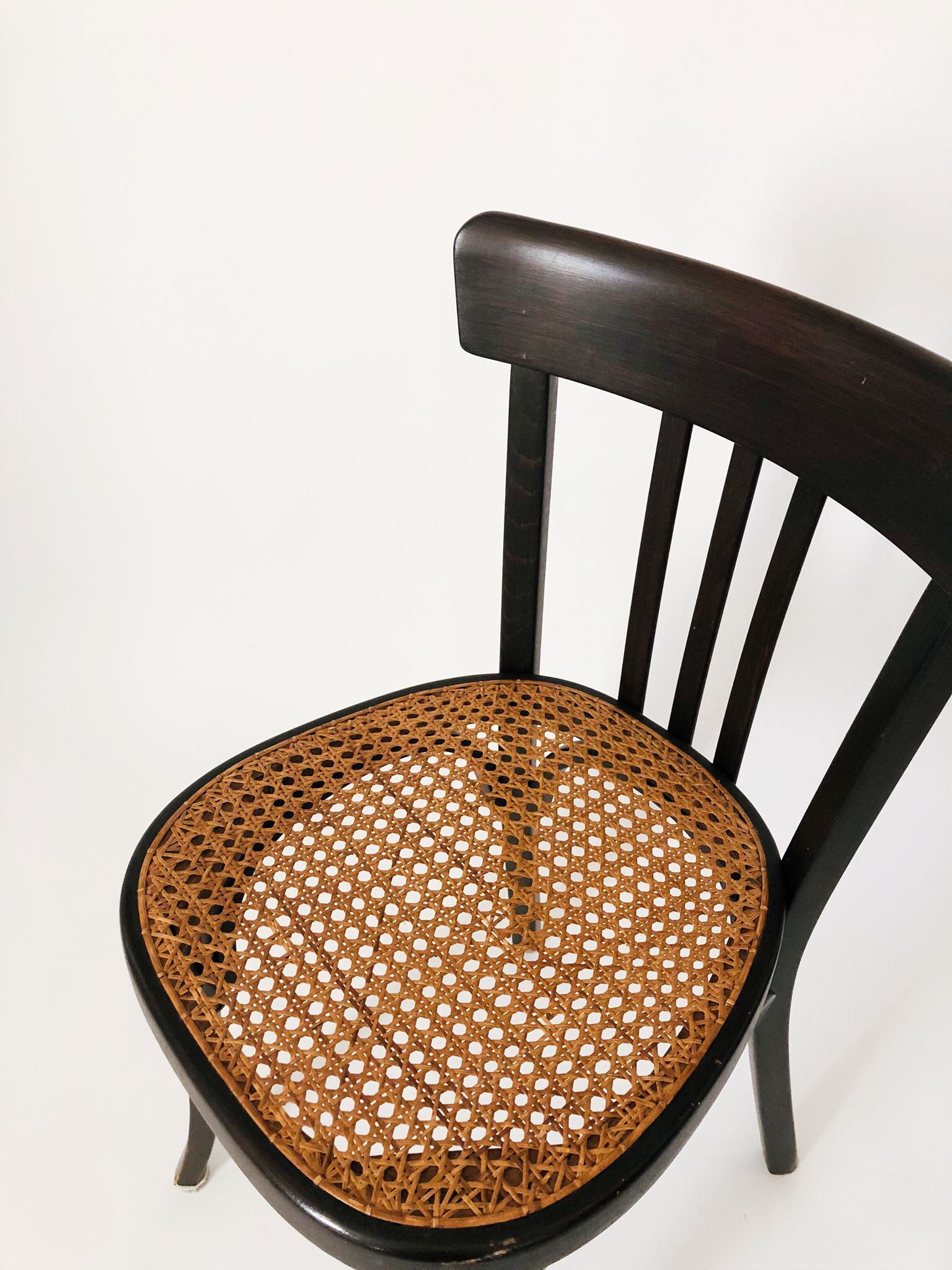 Chaise bistro cannage signée Baumann
